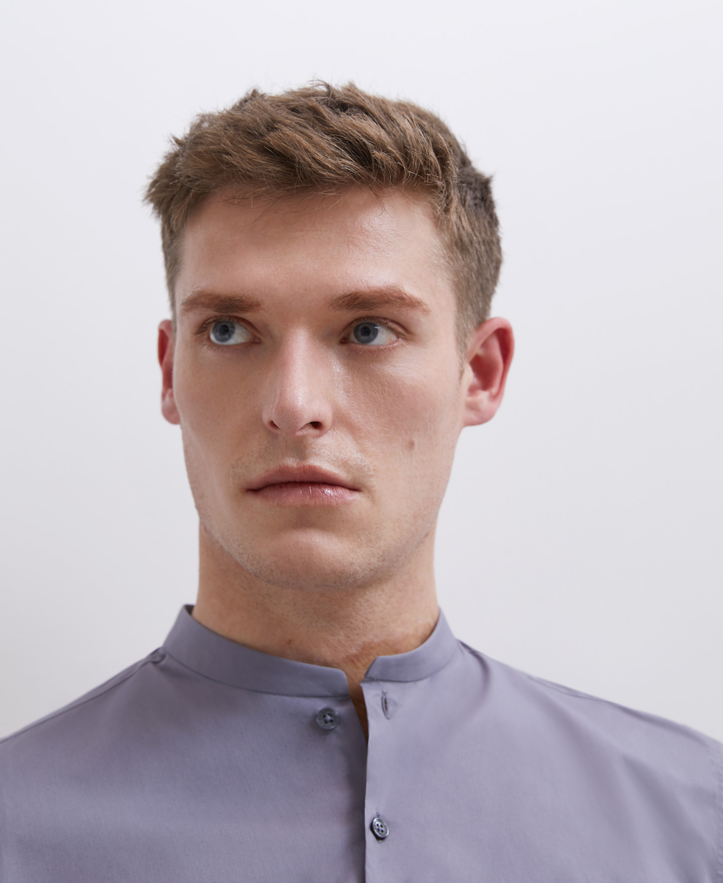 Mandorin collar shirt in cotton image number 3