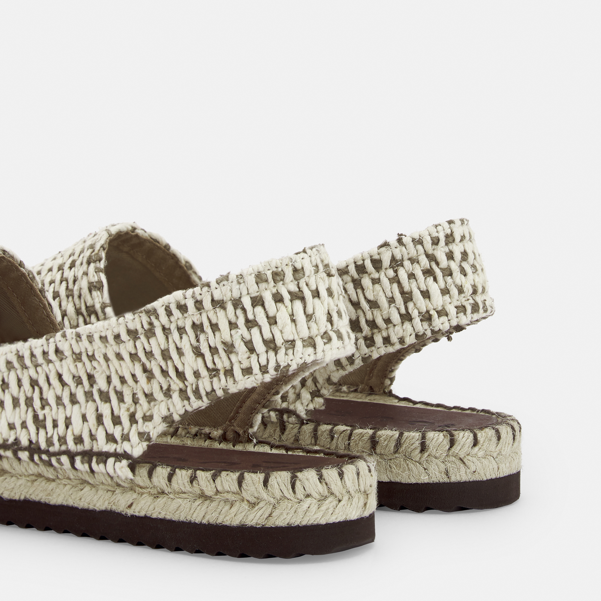 Natural jute espadrilles made in Spain image number 2