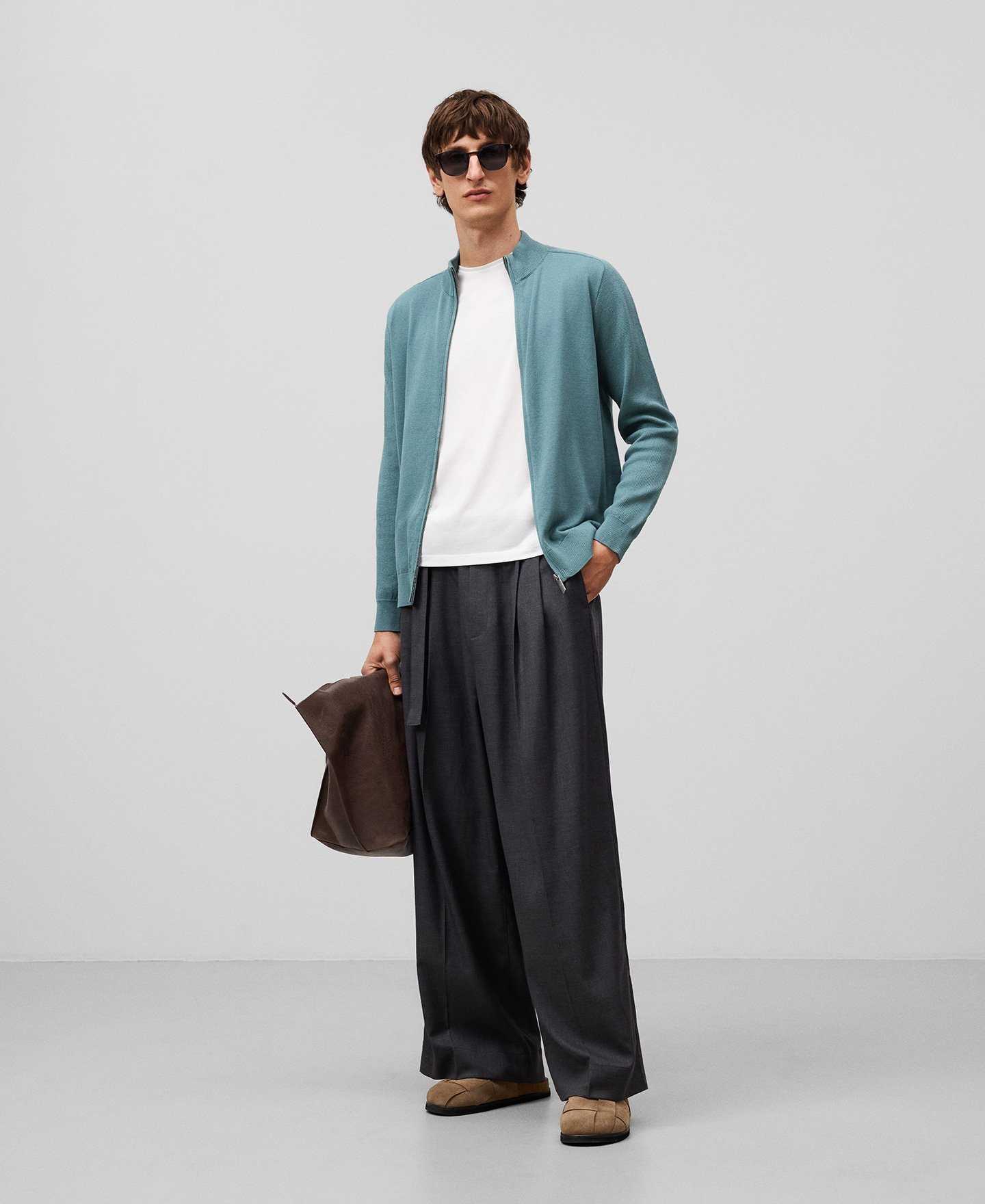 Knit cardigan with zipper closure man image number 1