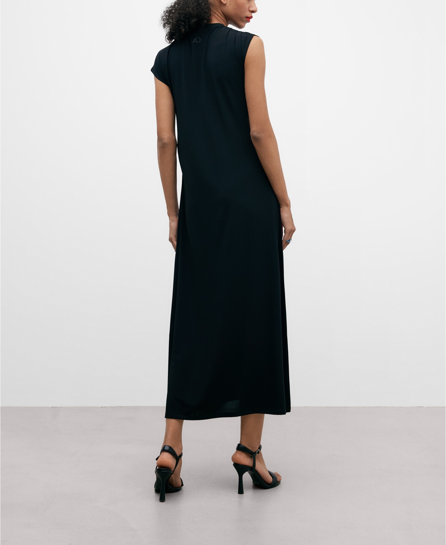 Women's black gathered knitted dress image number 2