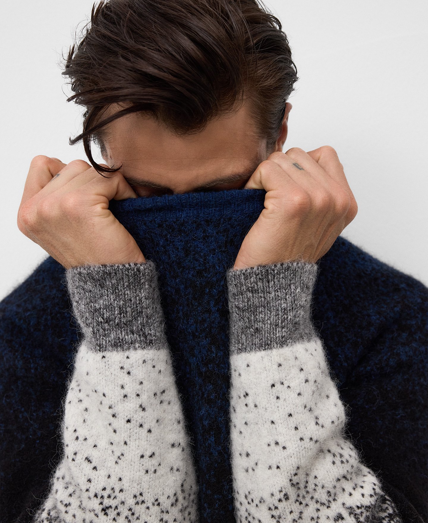 Pull dégradé en maille pour homme image number 3