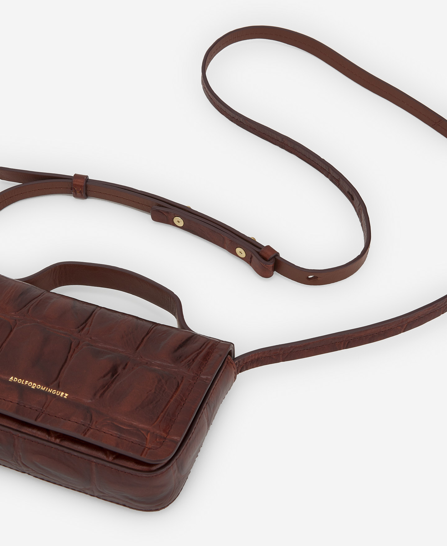 Responsible leather shoulder bag image number 2