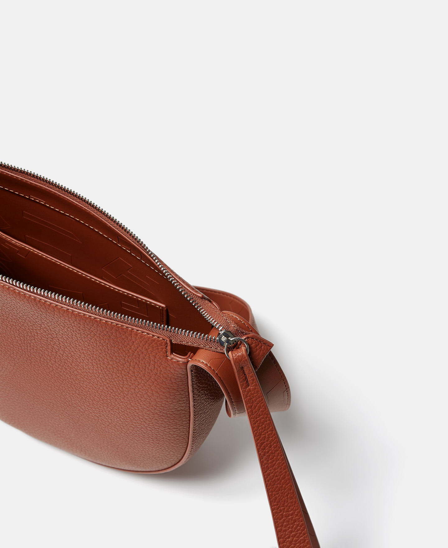 Granulated shoulder strap image number 1