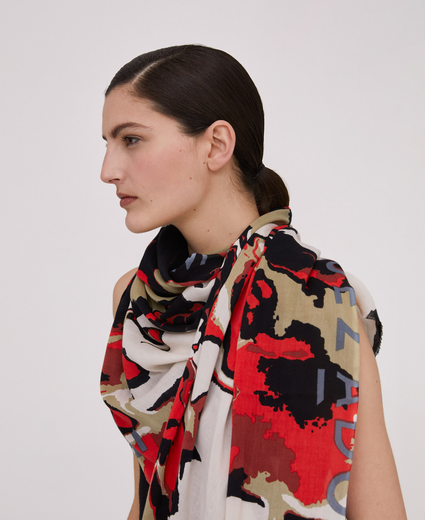 Organic cotton printed shawl image number 3