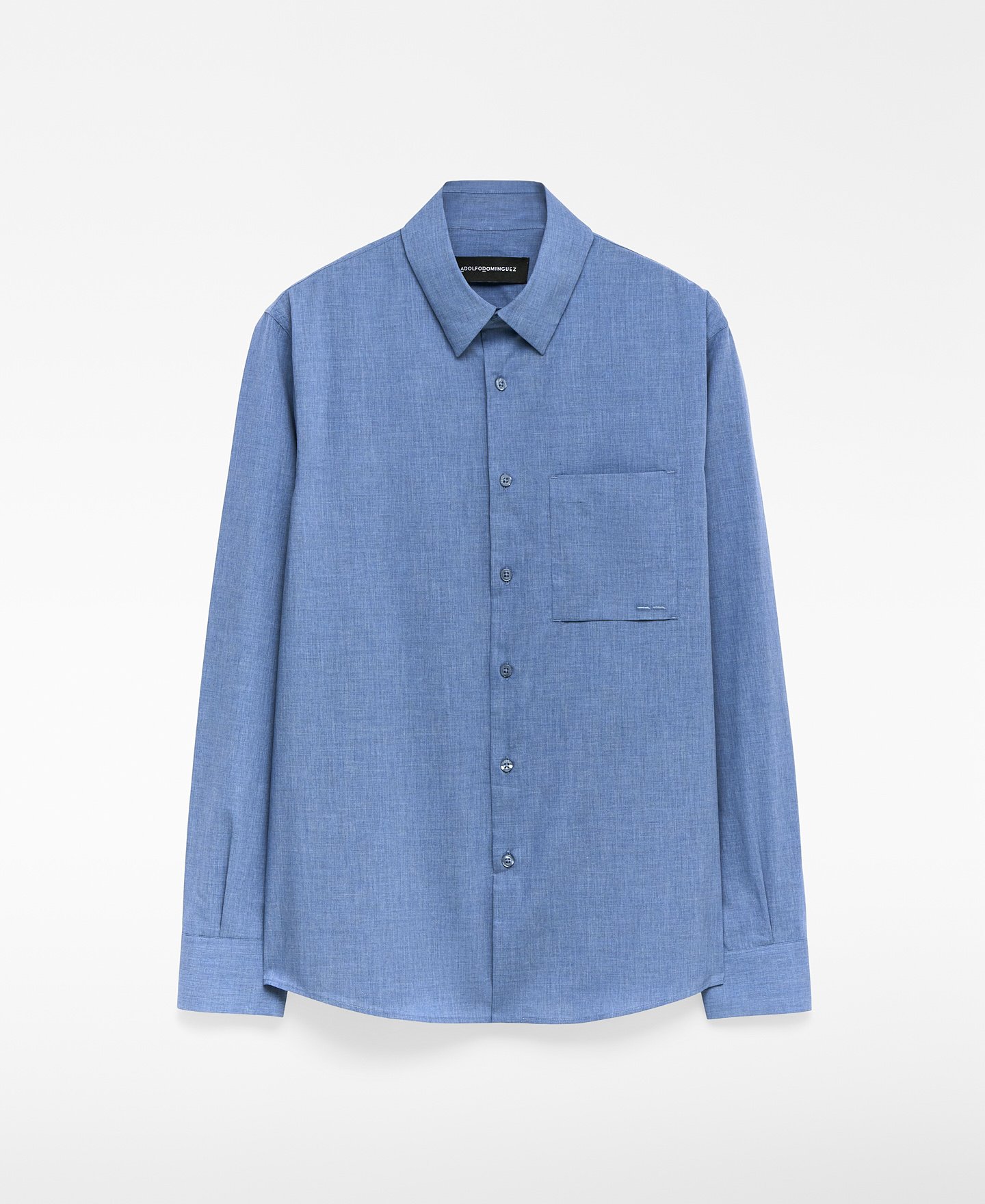 Camisa com bolso e gola com aba para homem image number 4