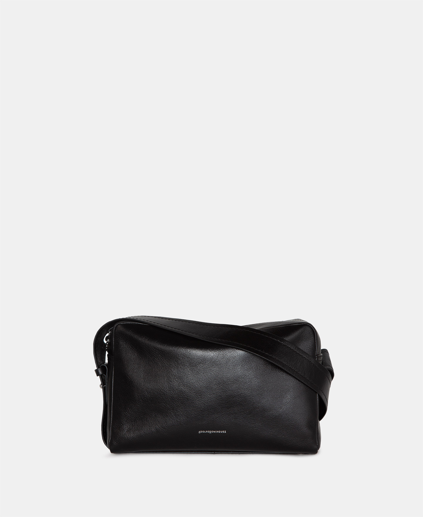 Mittelgroße Tasche aus Riss-Leder image number 0