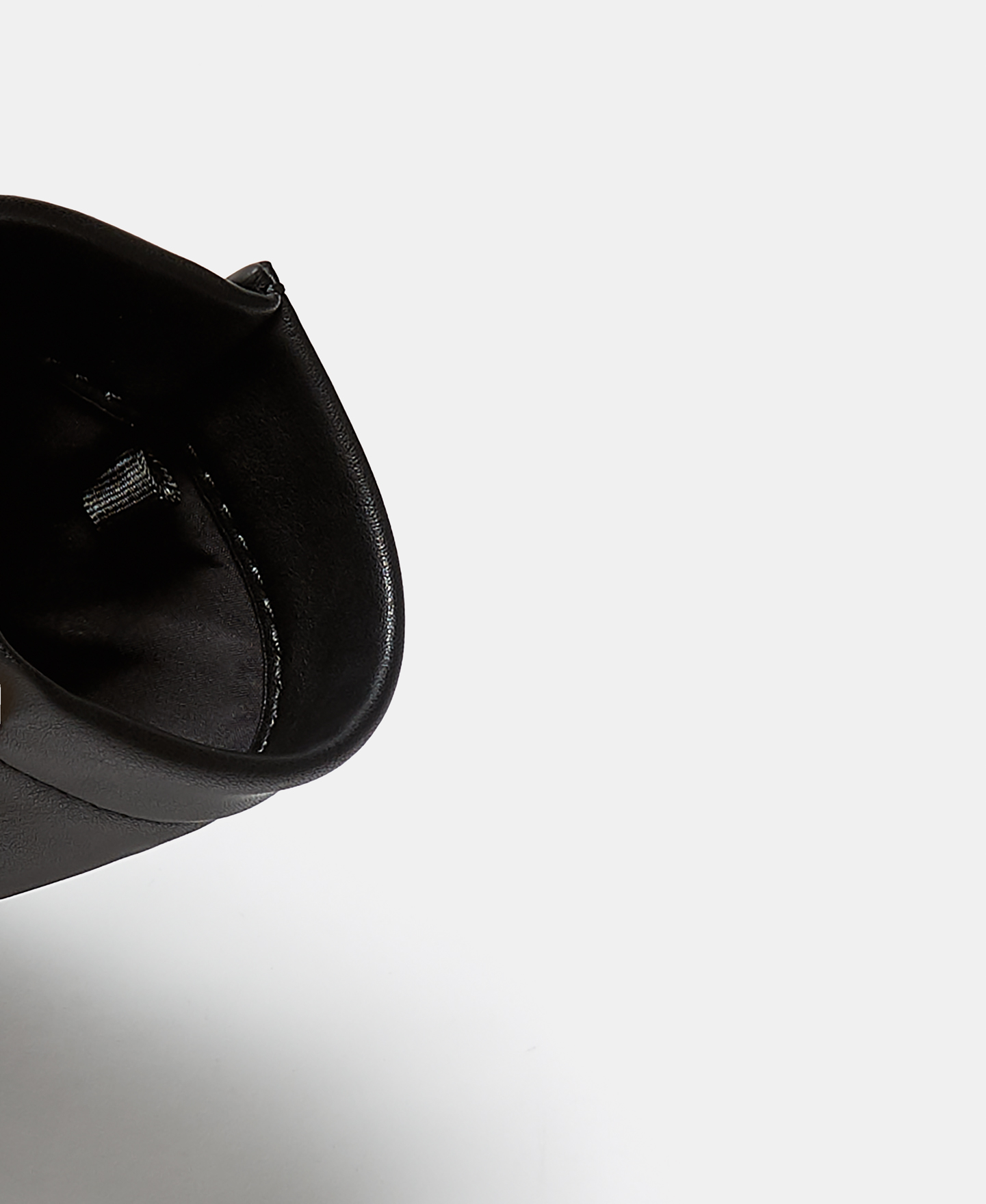 Eyeglasses case in soft material image number 1