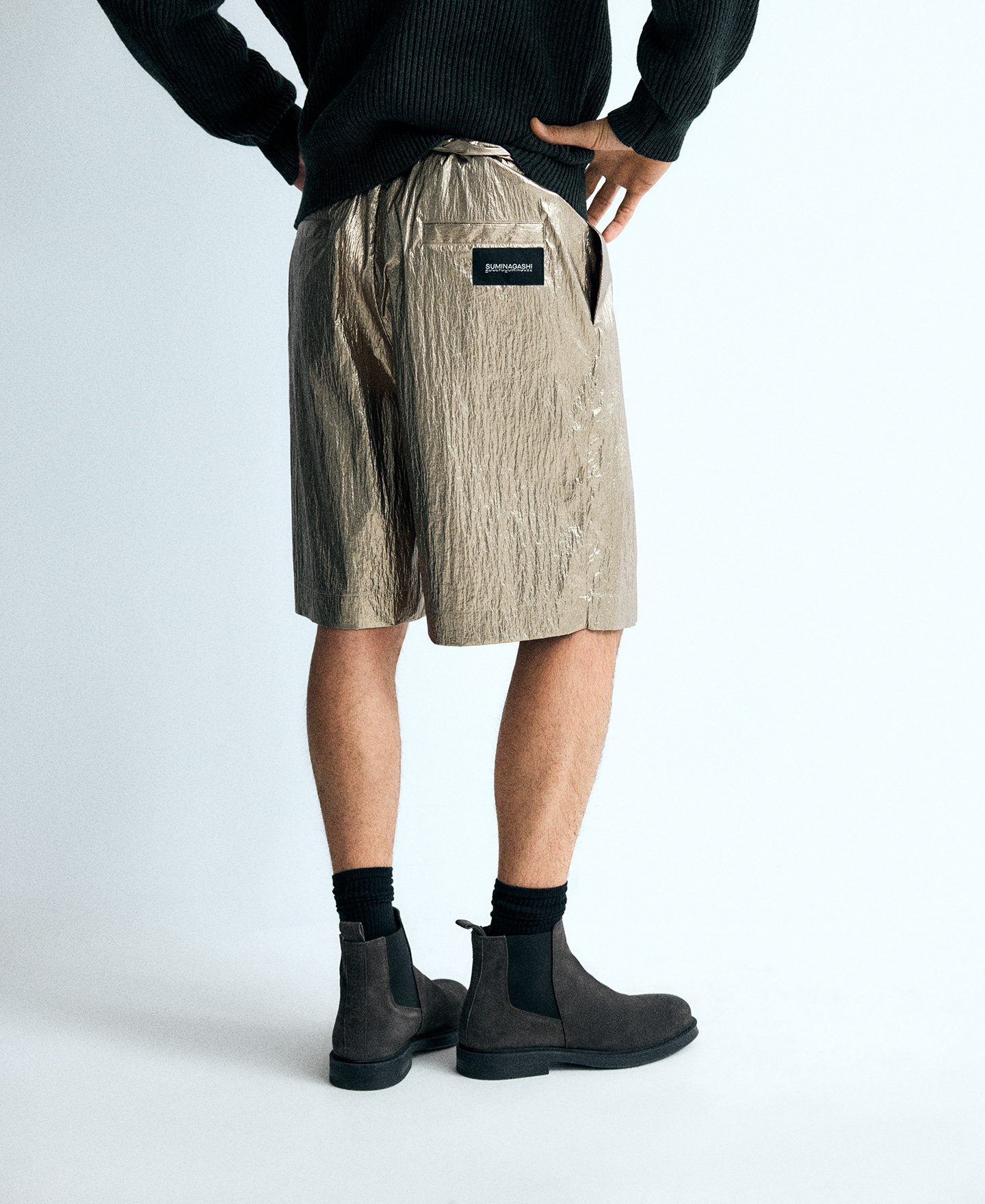 Relaxed fit metallic Bermuda shorts man image number 1