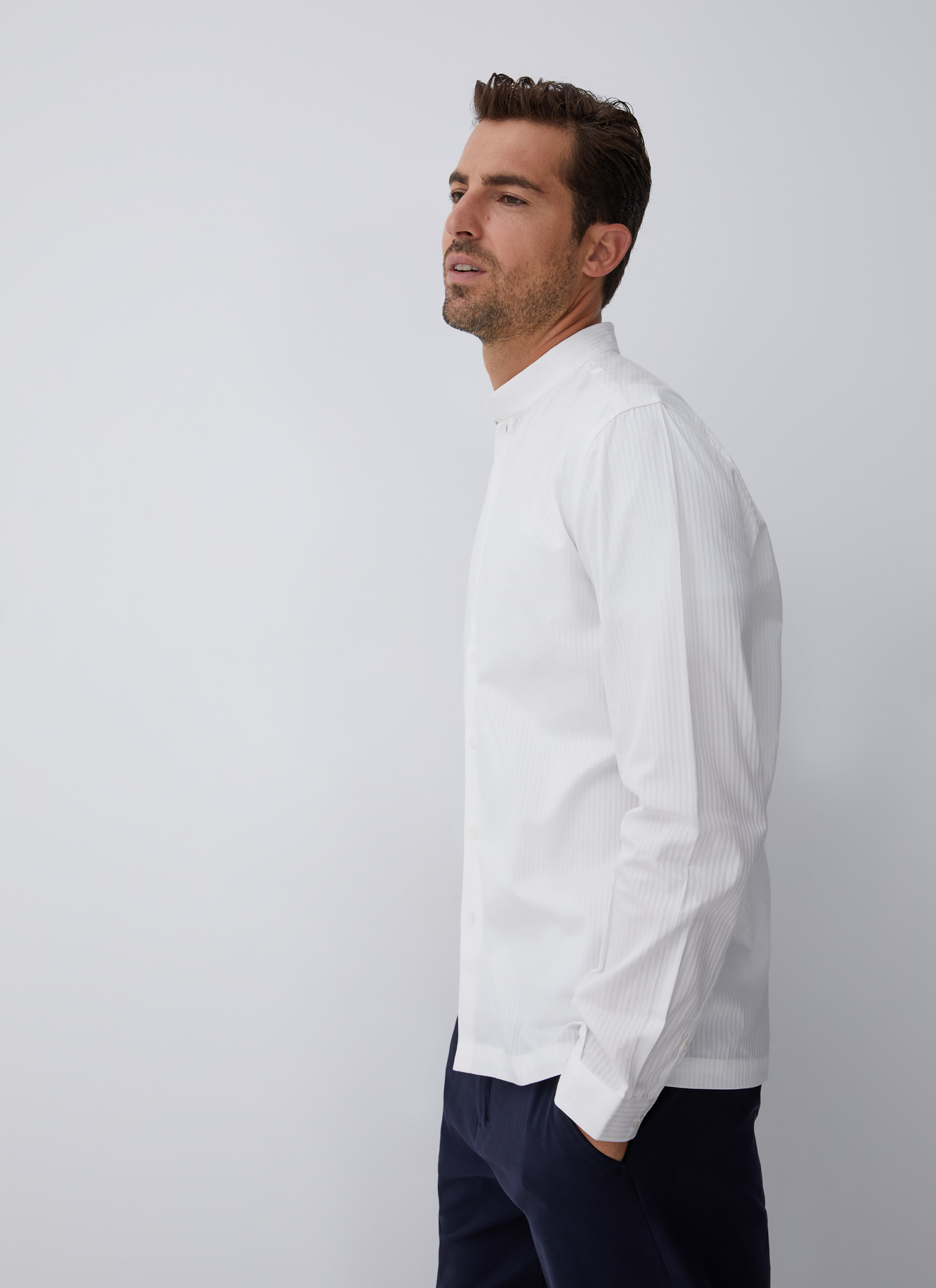 Camisa con textura con cuello mao image number 2