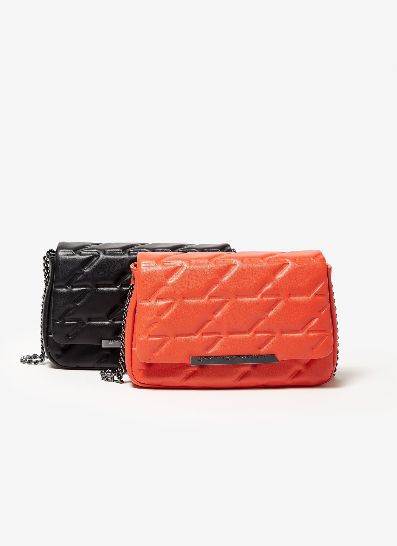 Medium quilted leather flapped bag image number 5