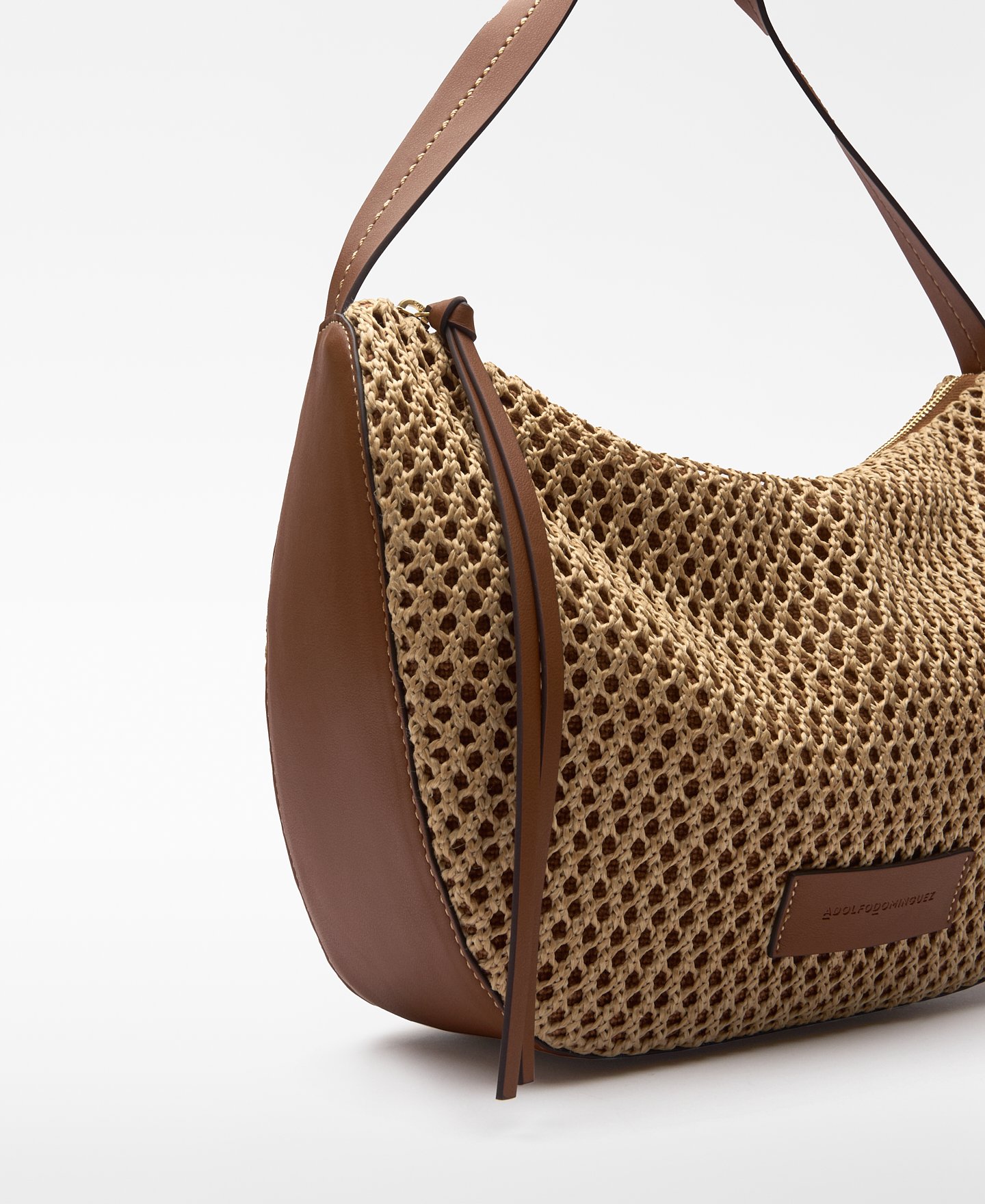 Raffia-textured medium bowling bag woman image number 3