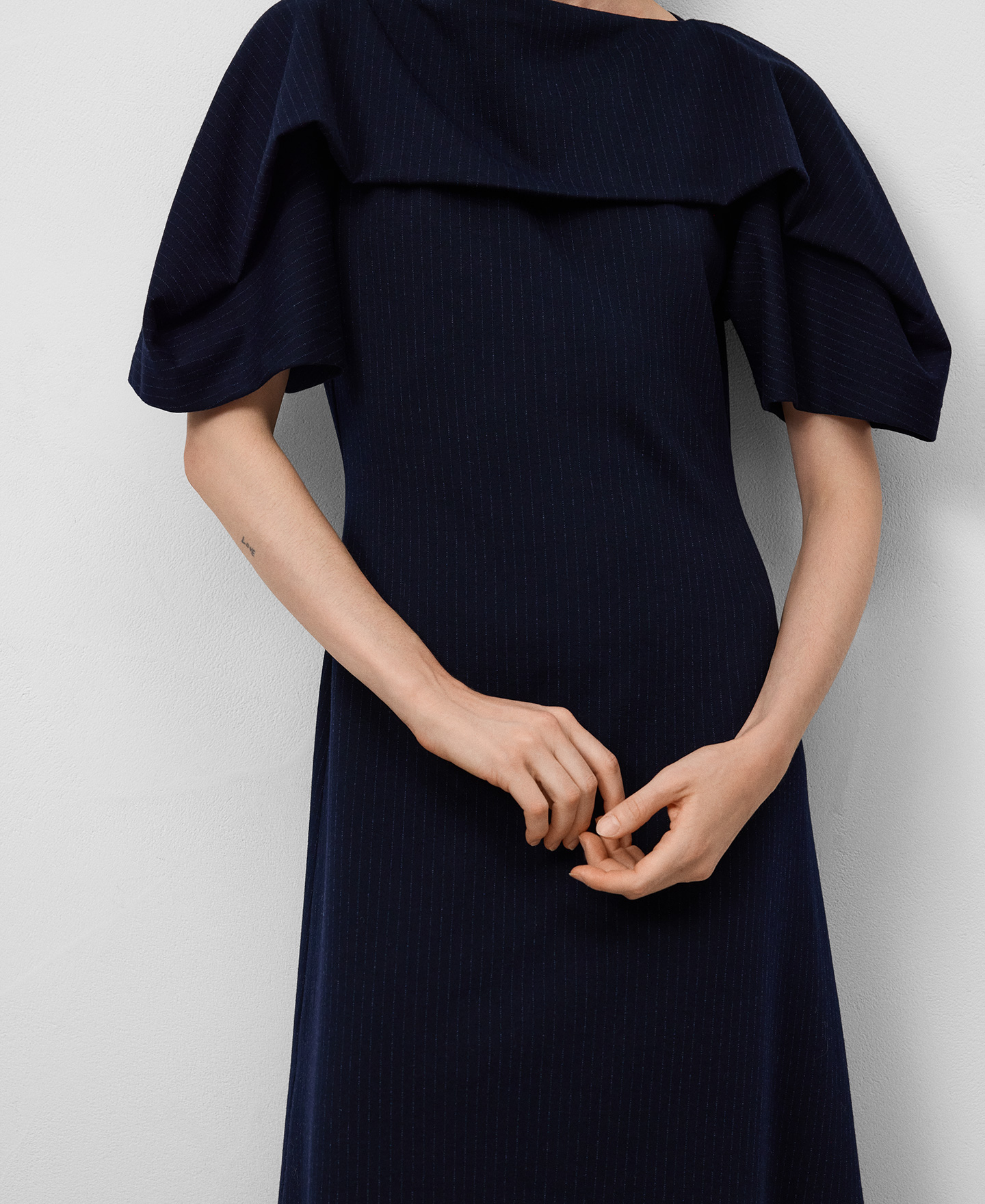 Boat neckline striped dress woman image number 3