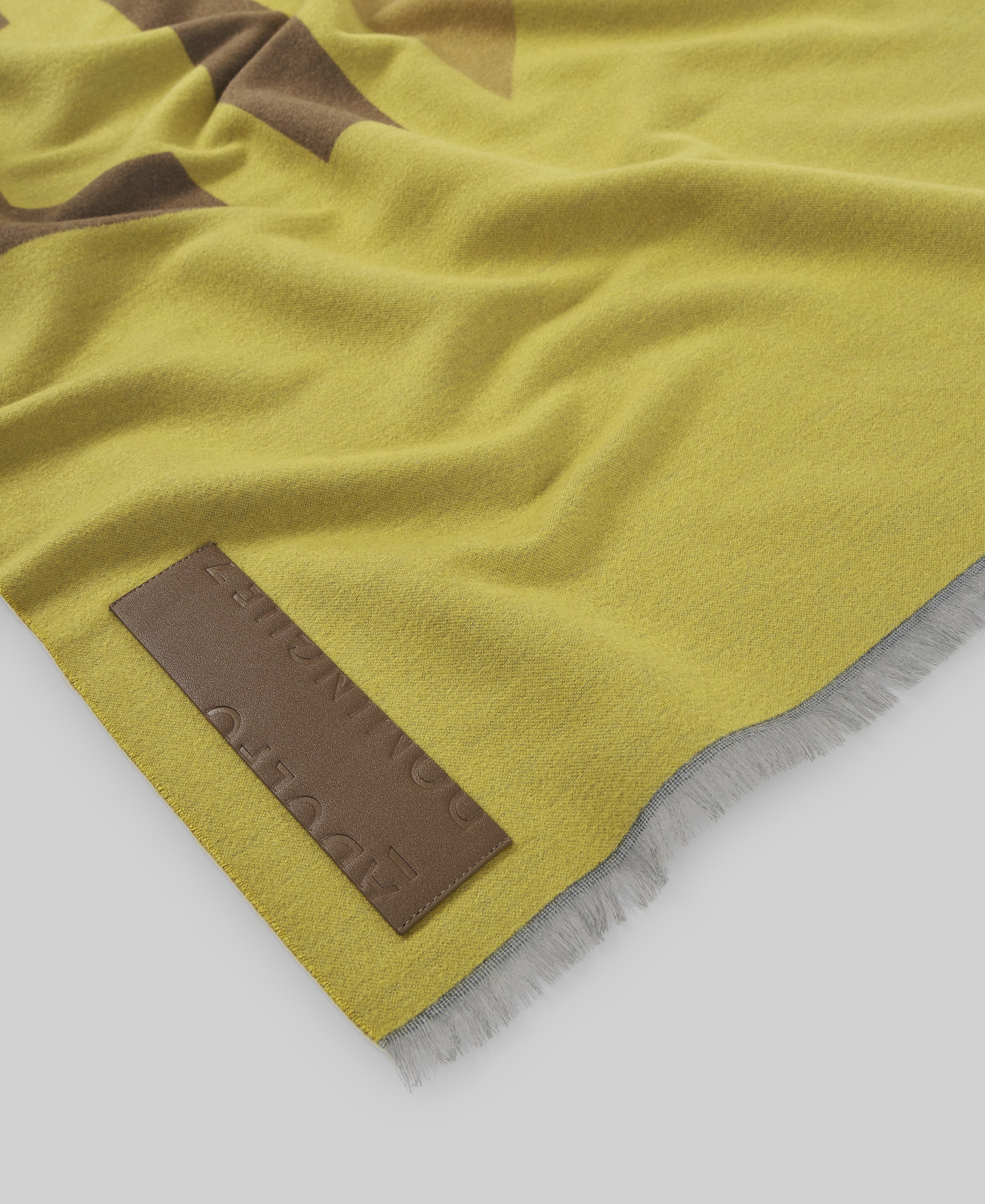 Jacquard maxi logo scarf woman image number 2