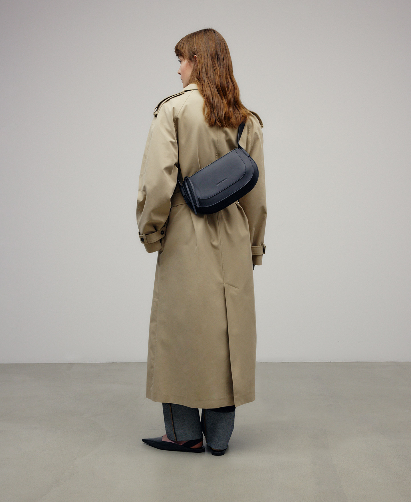 Black leather baguette woman image number 4