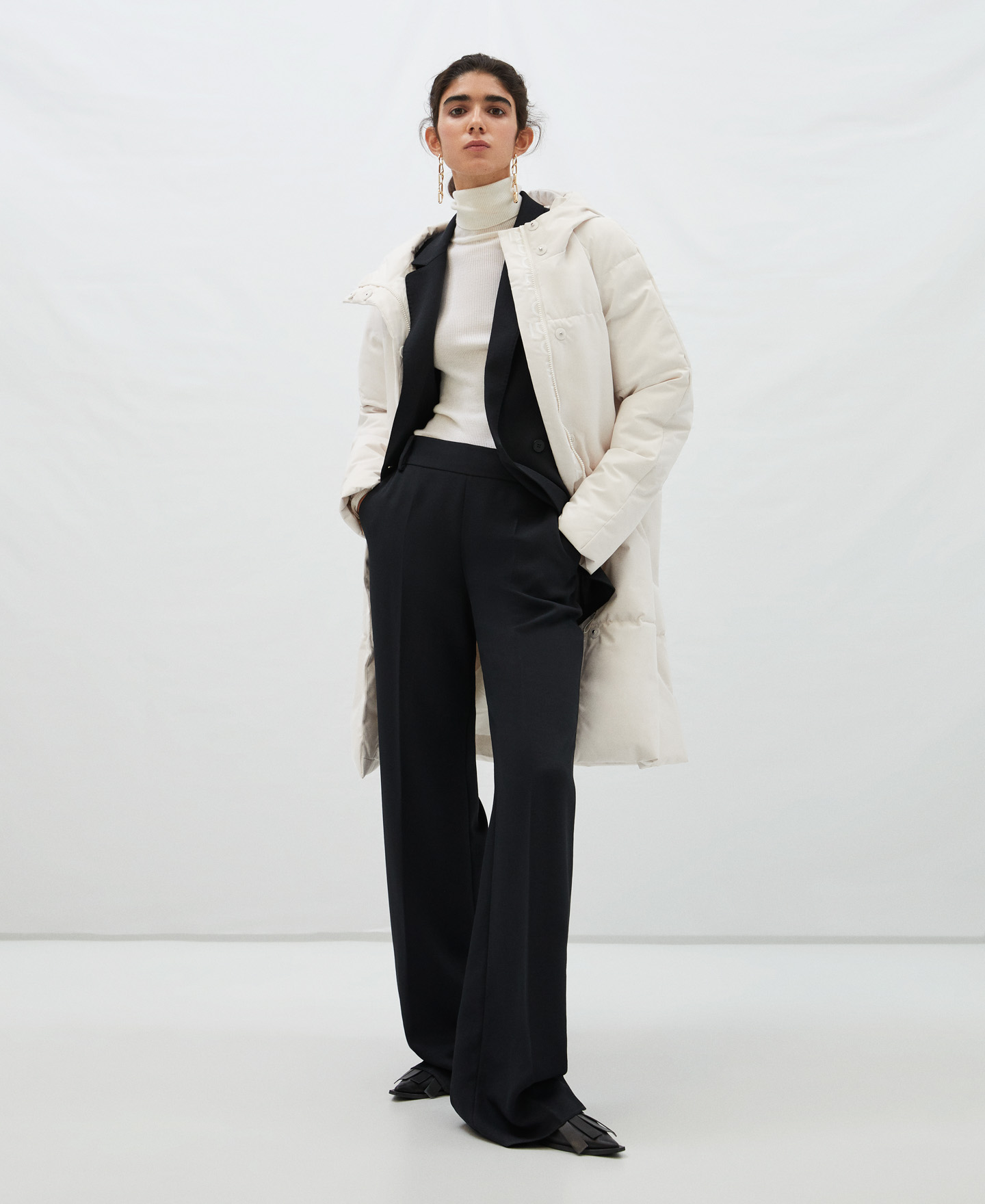Merino wool turtleneck sweater image number 1