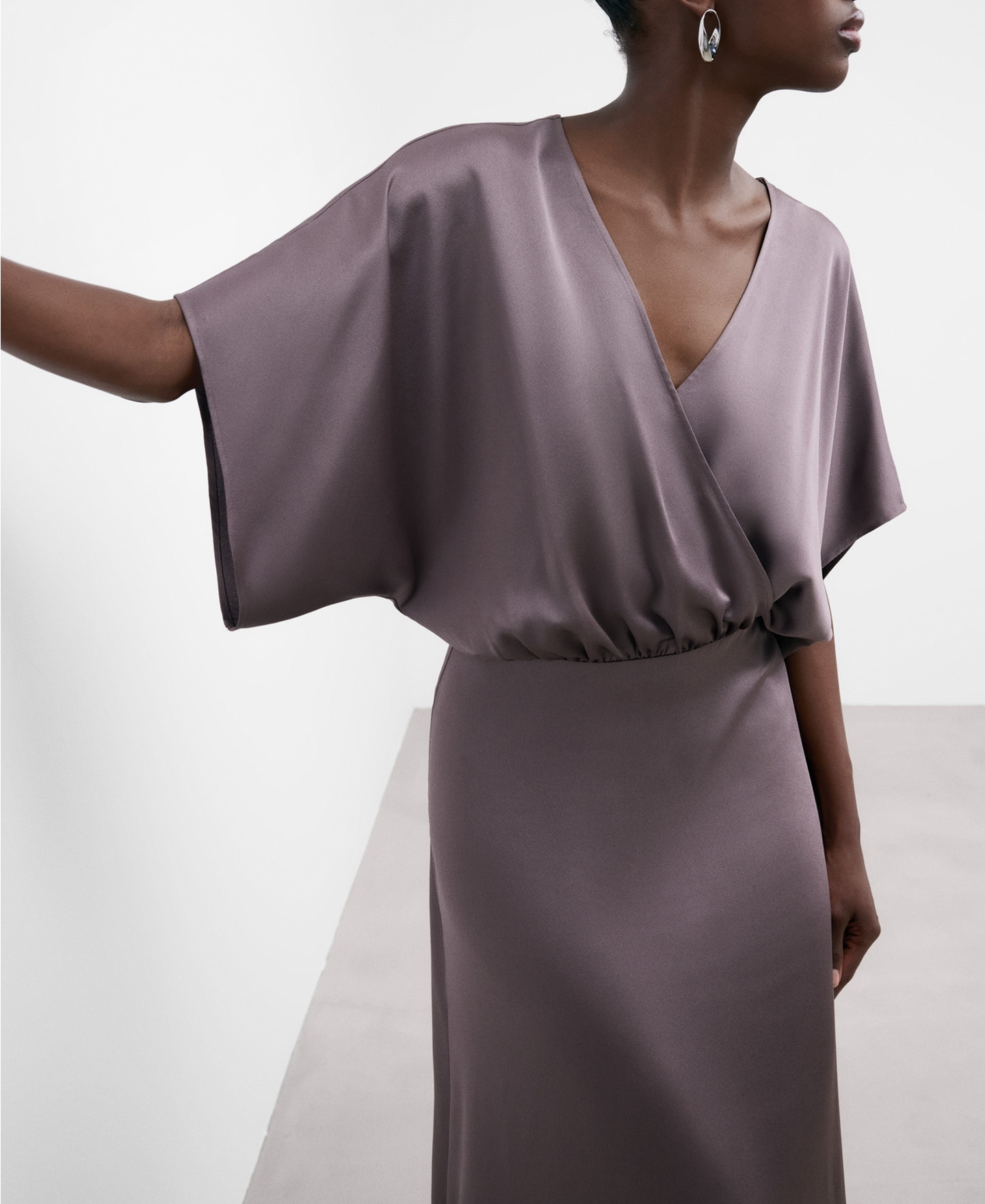 Crossover neckline cocktail dress image number 3