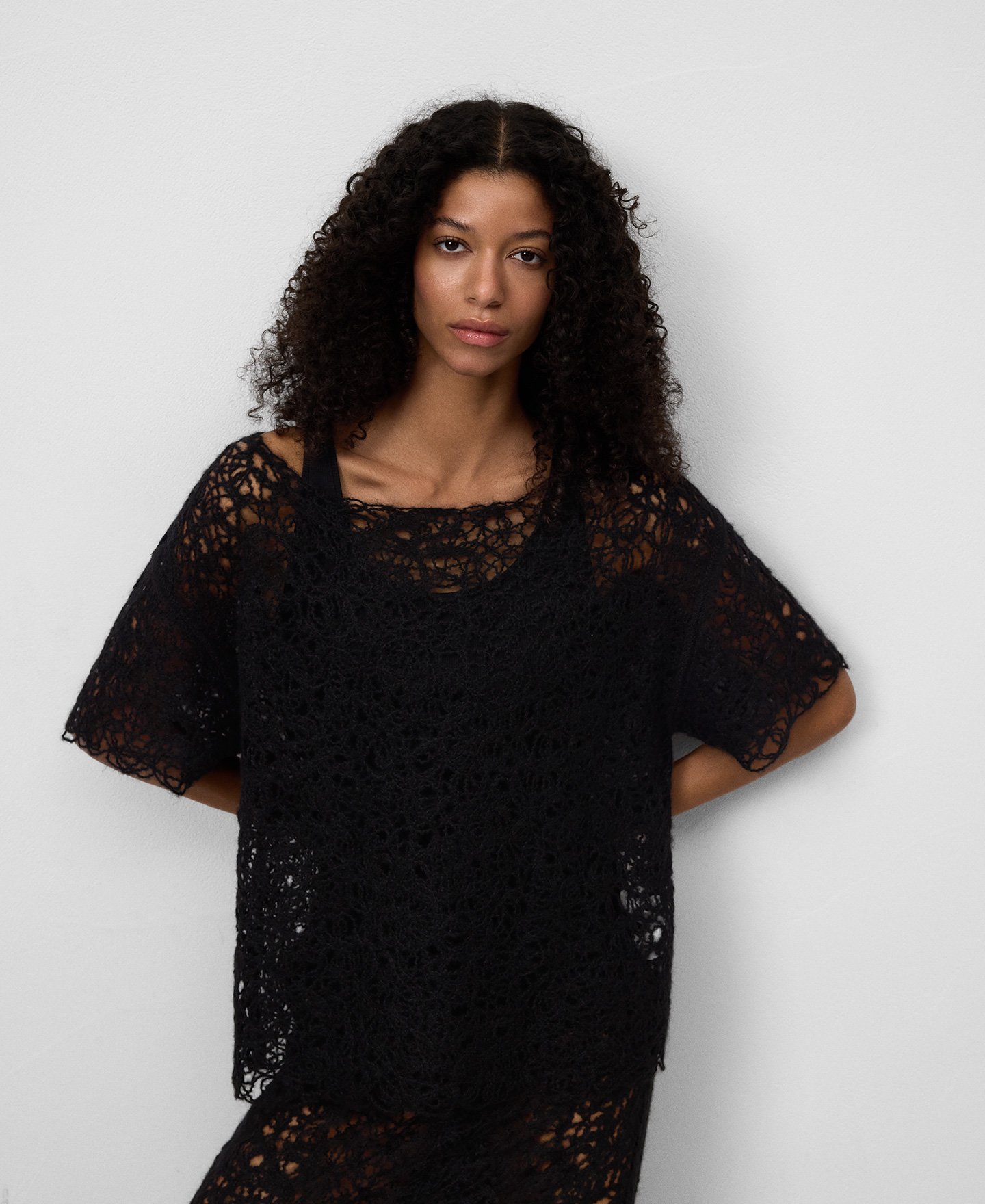Top brodé en maille pour femme image number 0