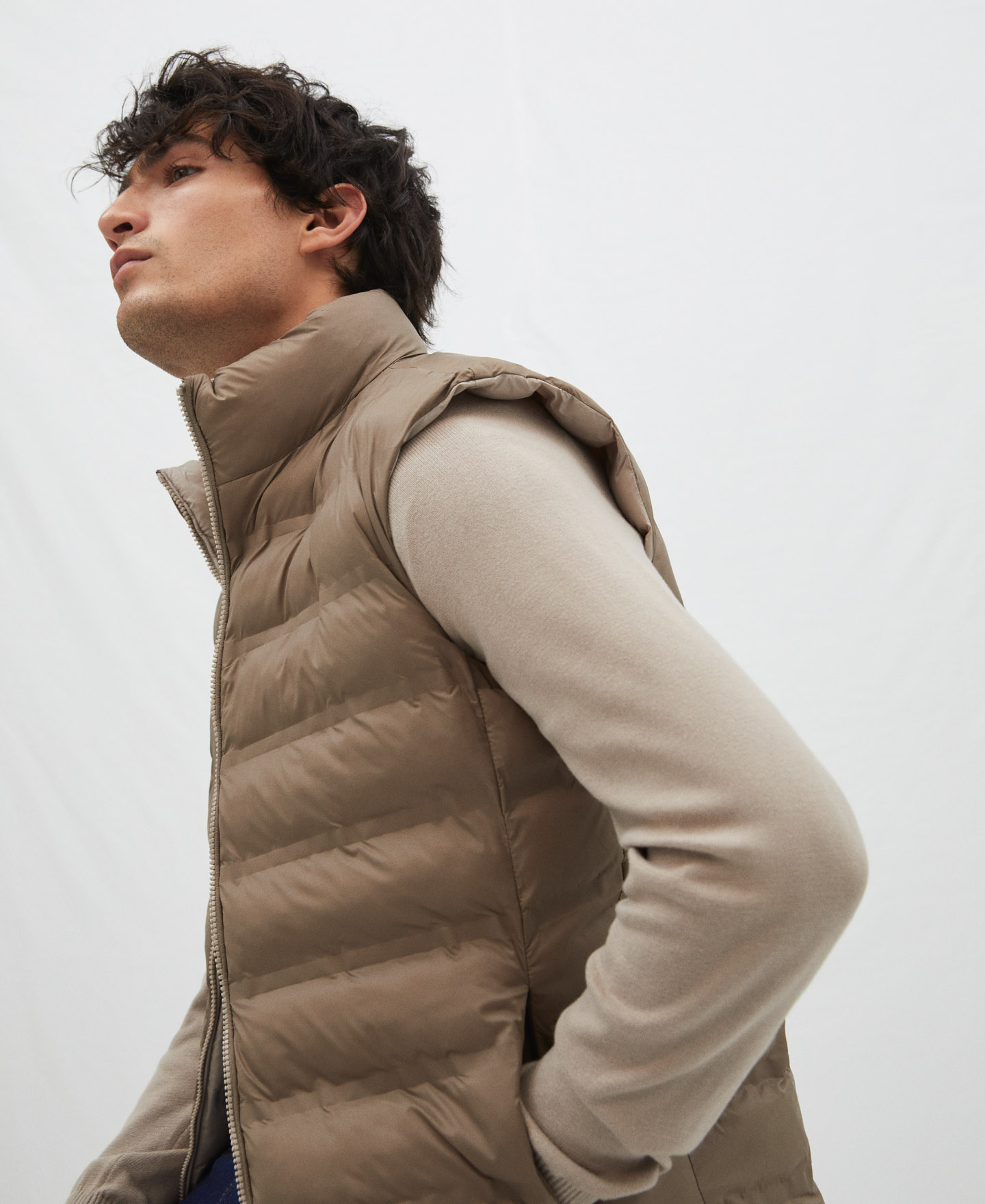 Heat-sealed padded waistcoat image number 0