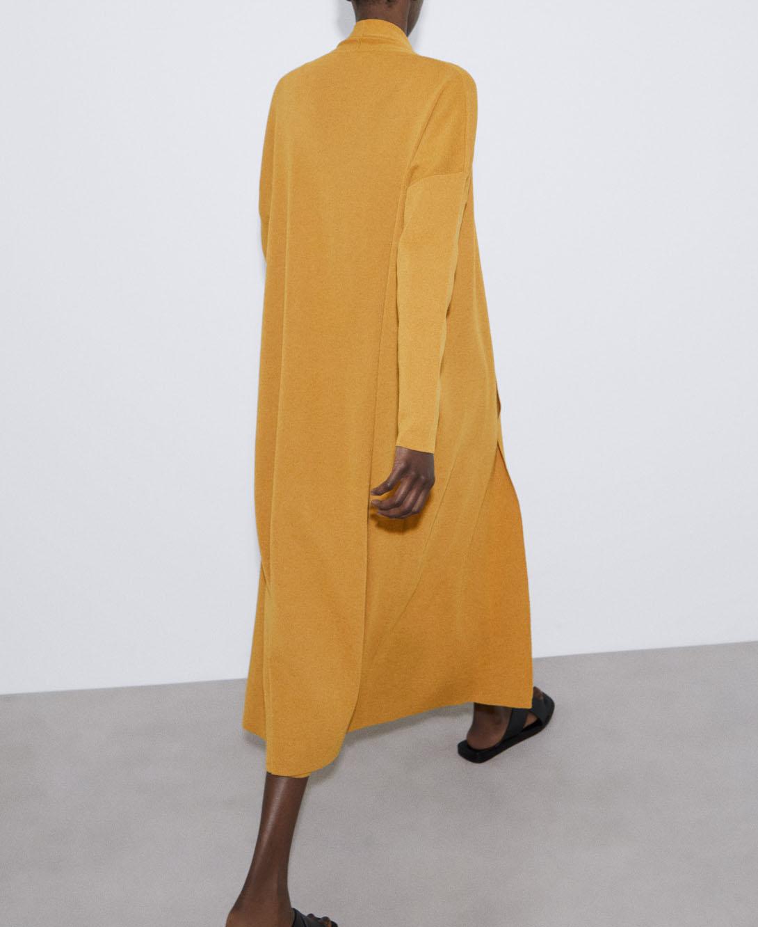 Long rubber knitted jacket image number 2