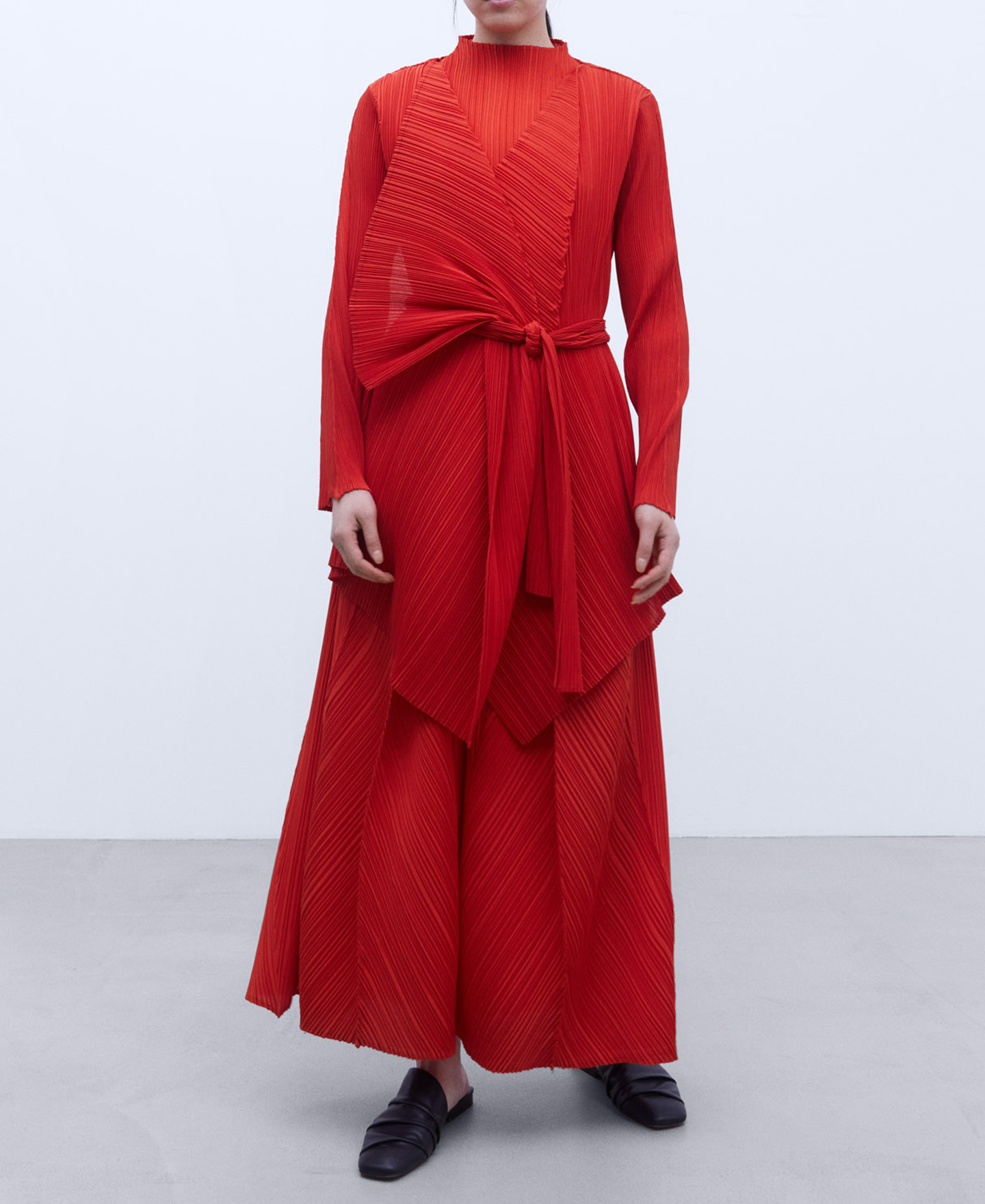 Asymmetrical crinkle jacket image number 1