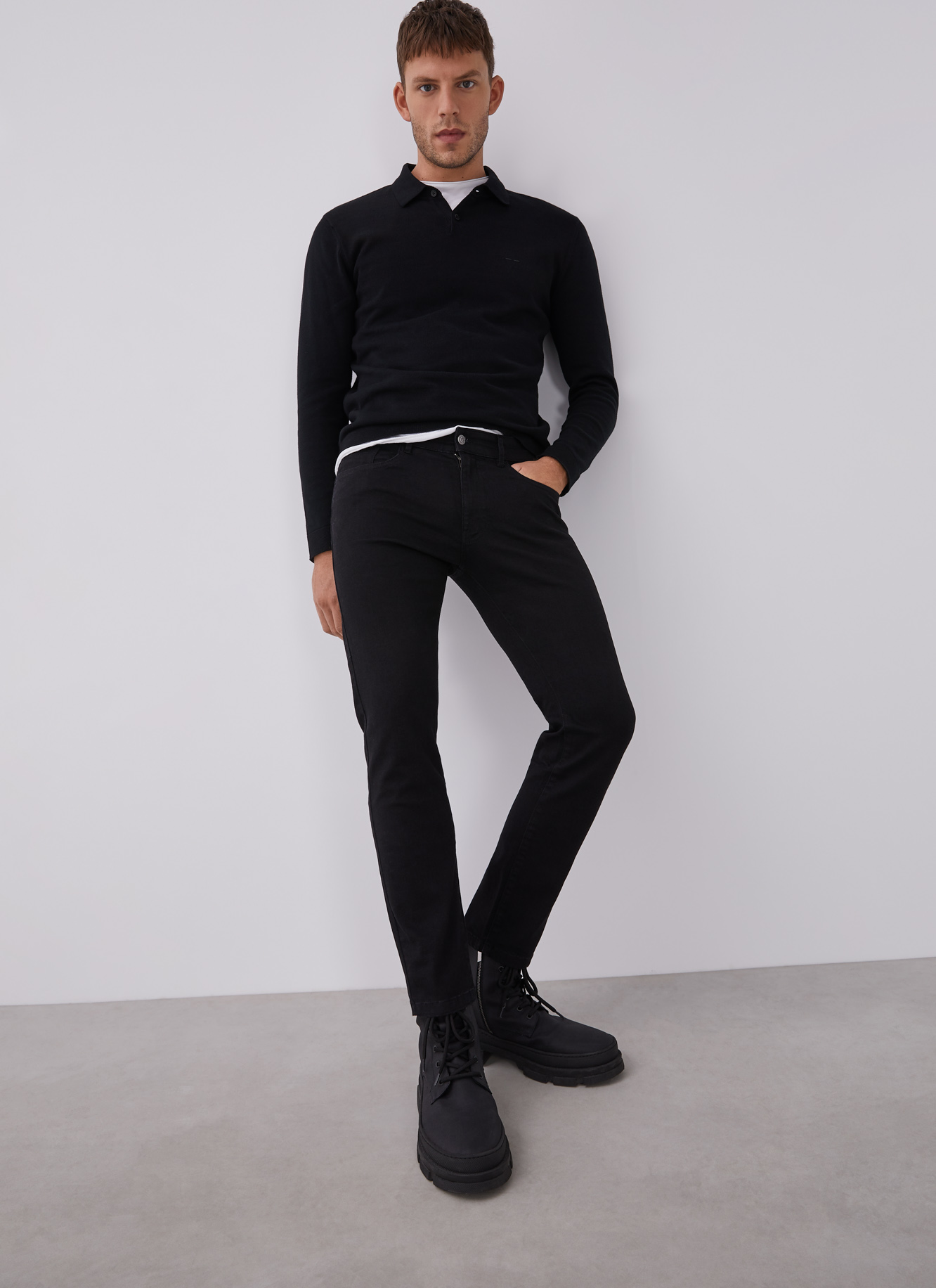 Stretch skinny black trousers image number 6