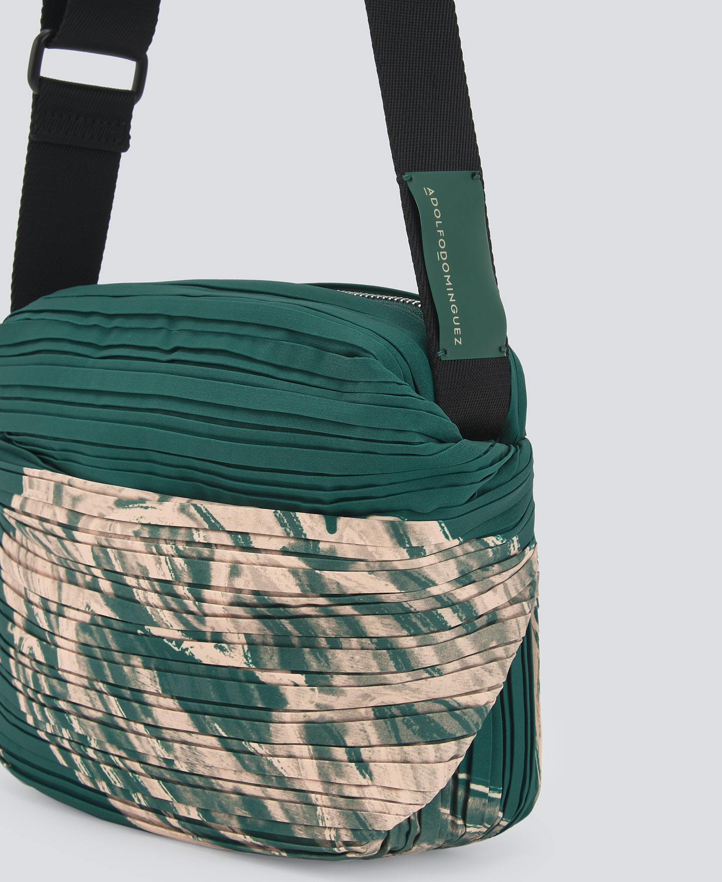 Recycled crinkle medium bag woman image number 2