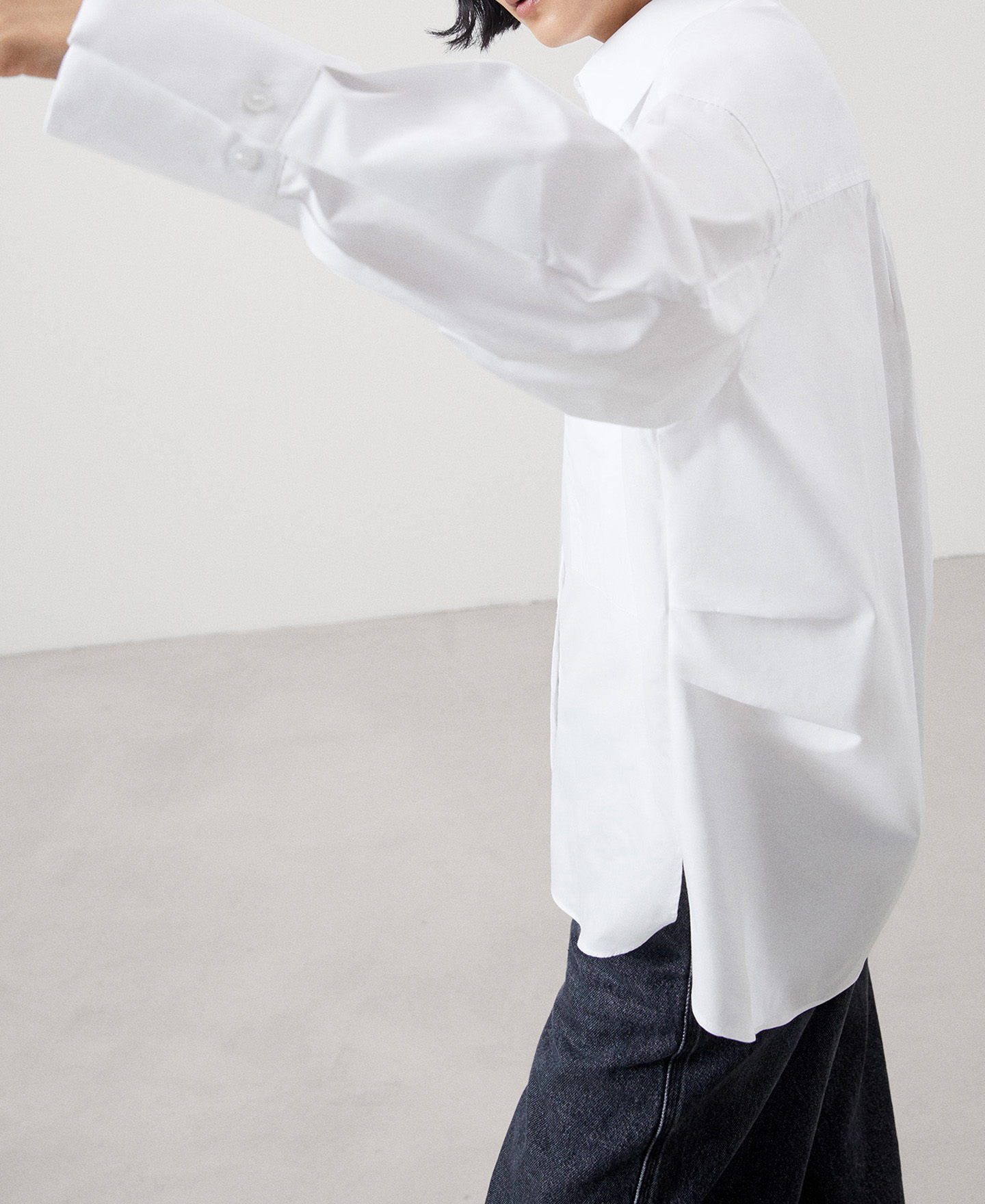 Loose fit cotton shirt image number 4