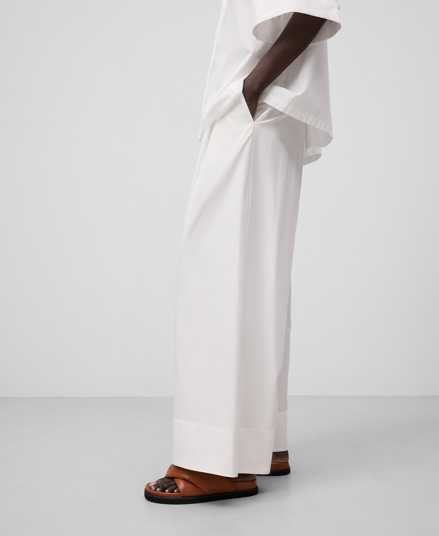 Organic cotton wide leg trousers woman image number 3