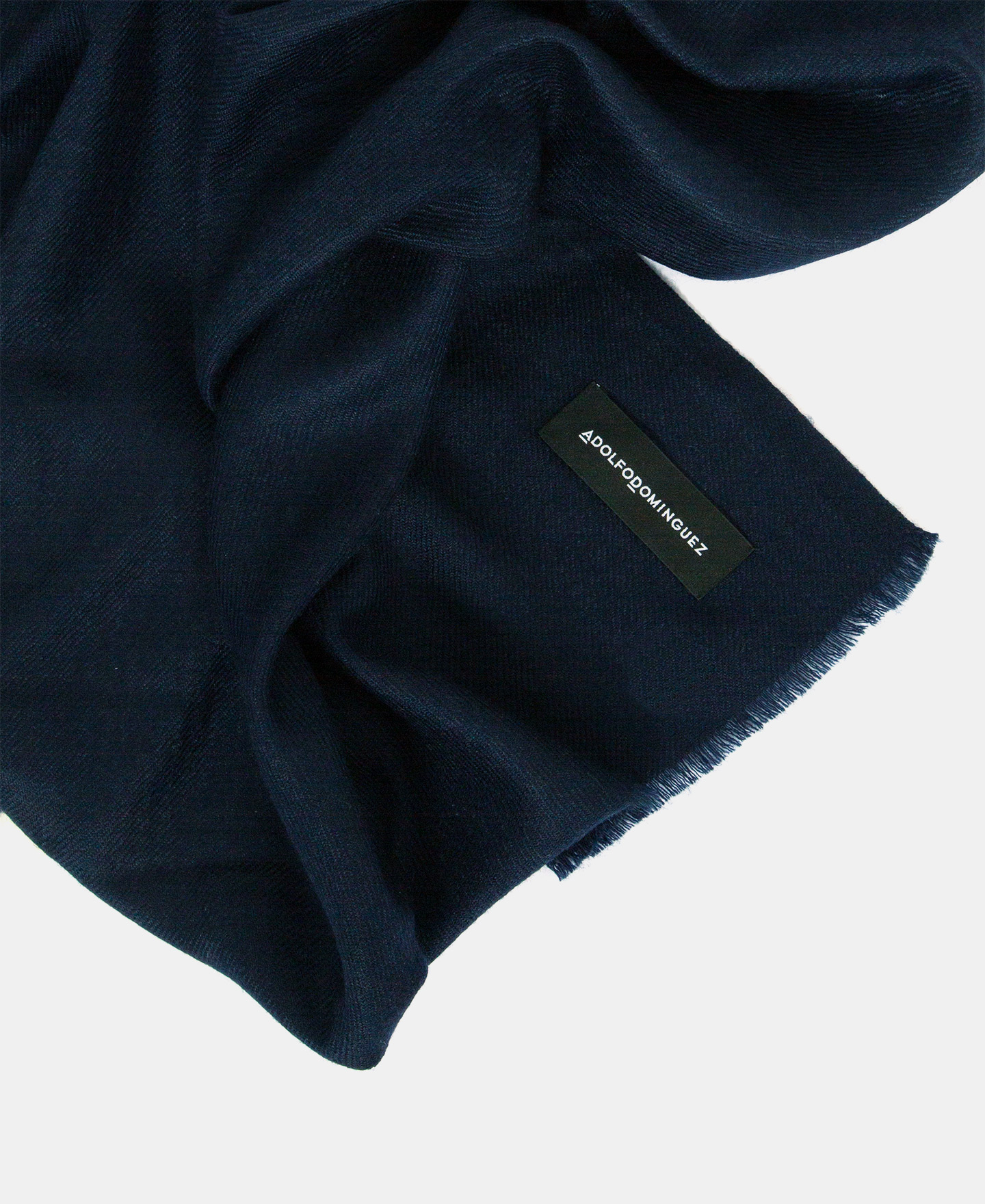 Merino wool scarf image number 2