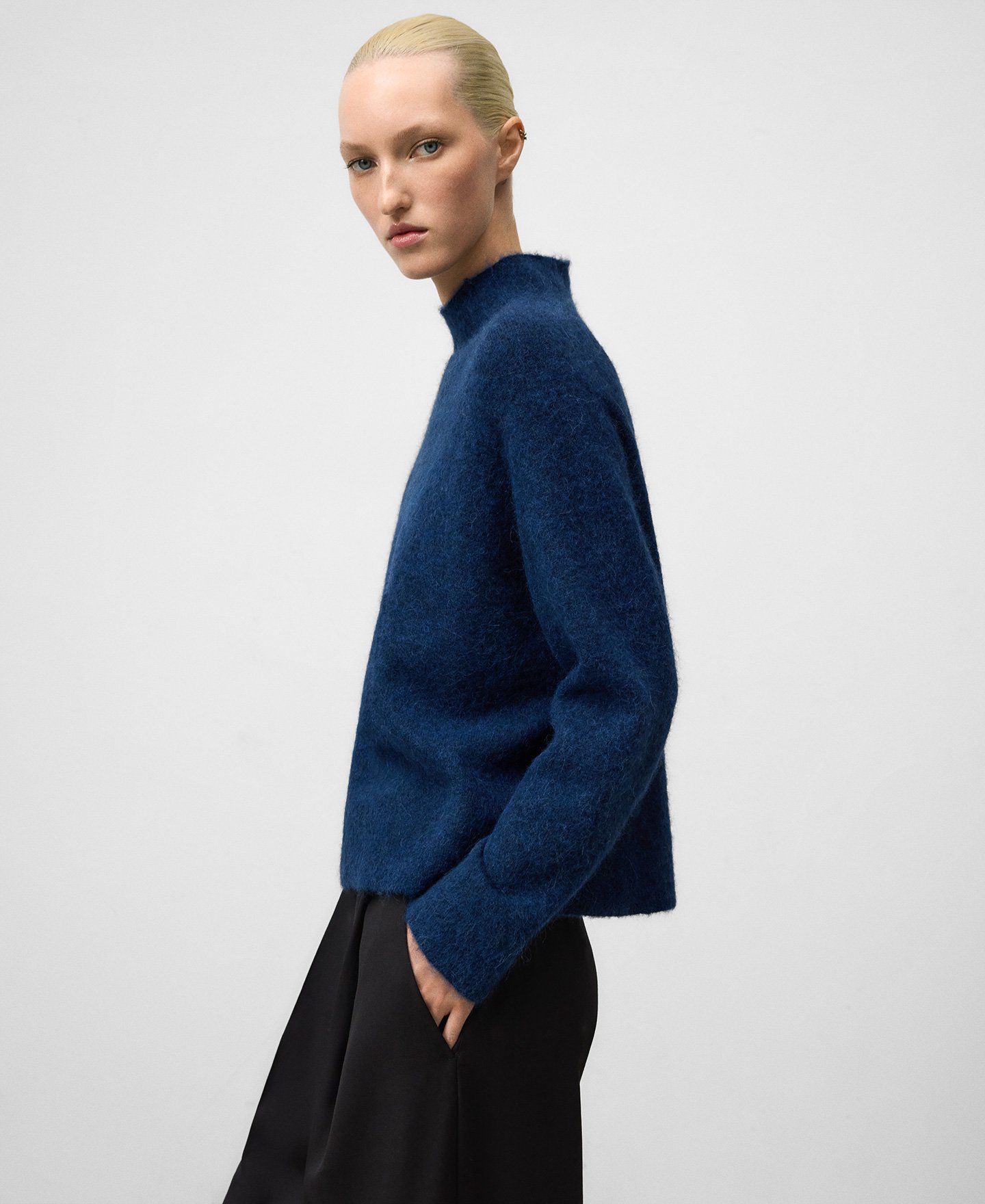 Jersey punto cuello chimenea mujer image number 0