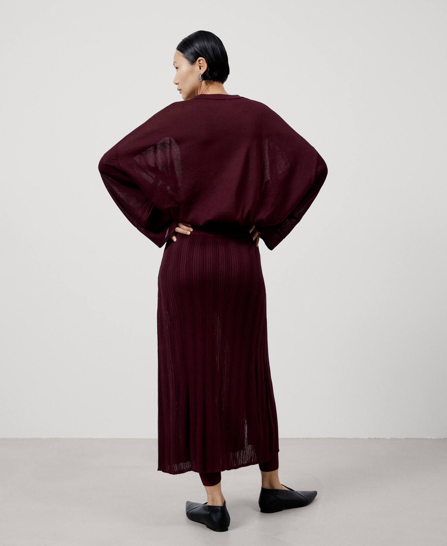 Pleated viscose skirt with leggings image number 2