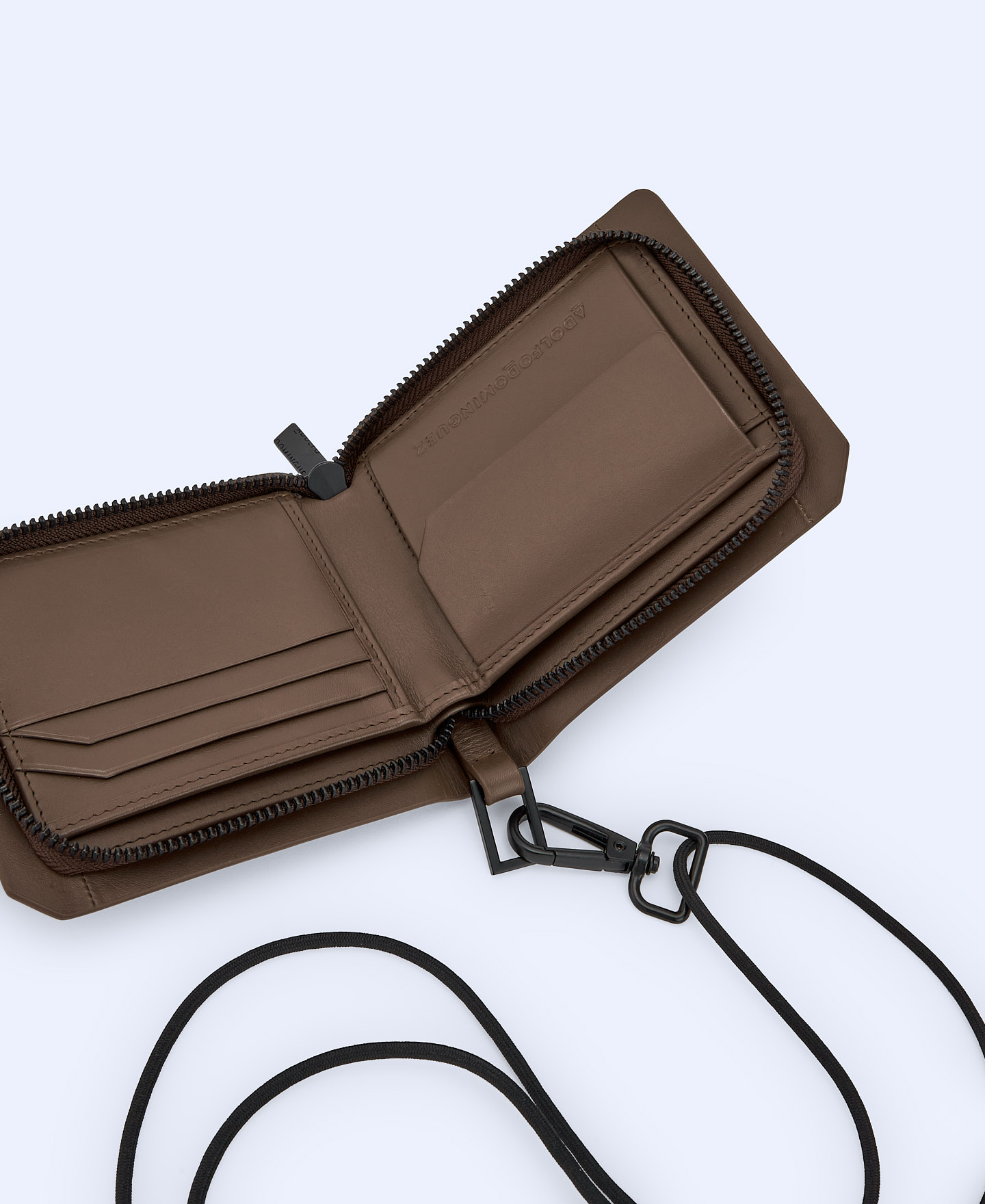 Cartera de piel responsable image number 1