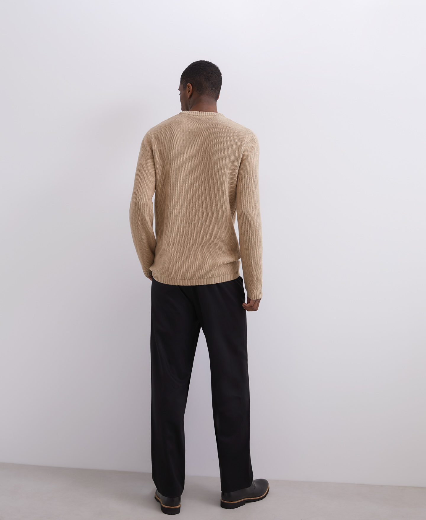 Textured cotton crew neck sweater image number 2