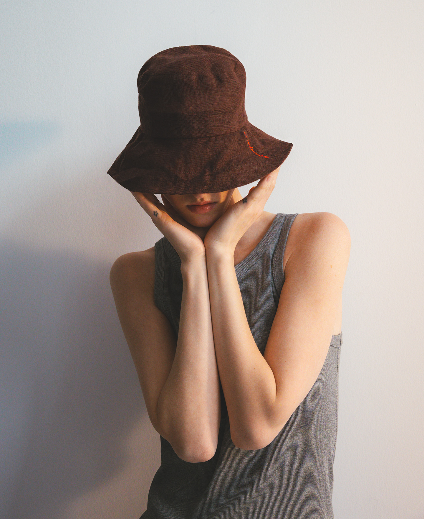 Linen bucket hat woman image number 3