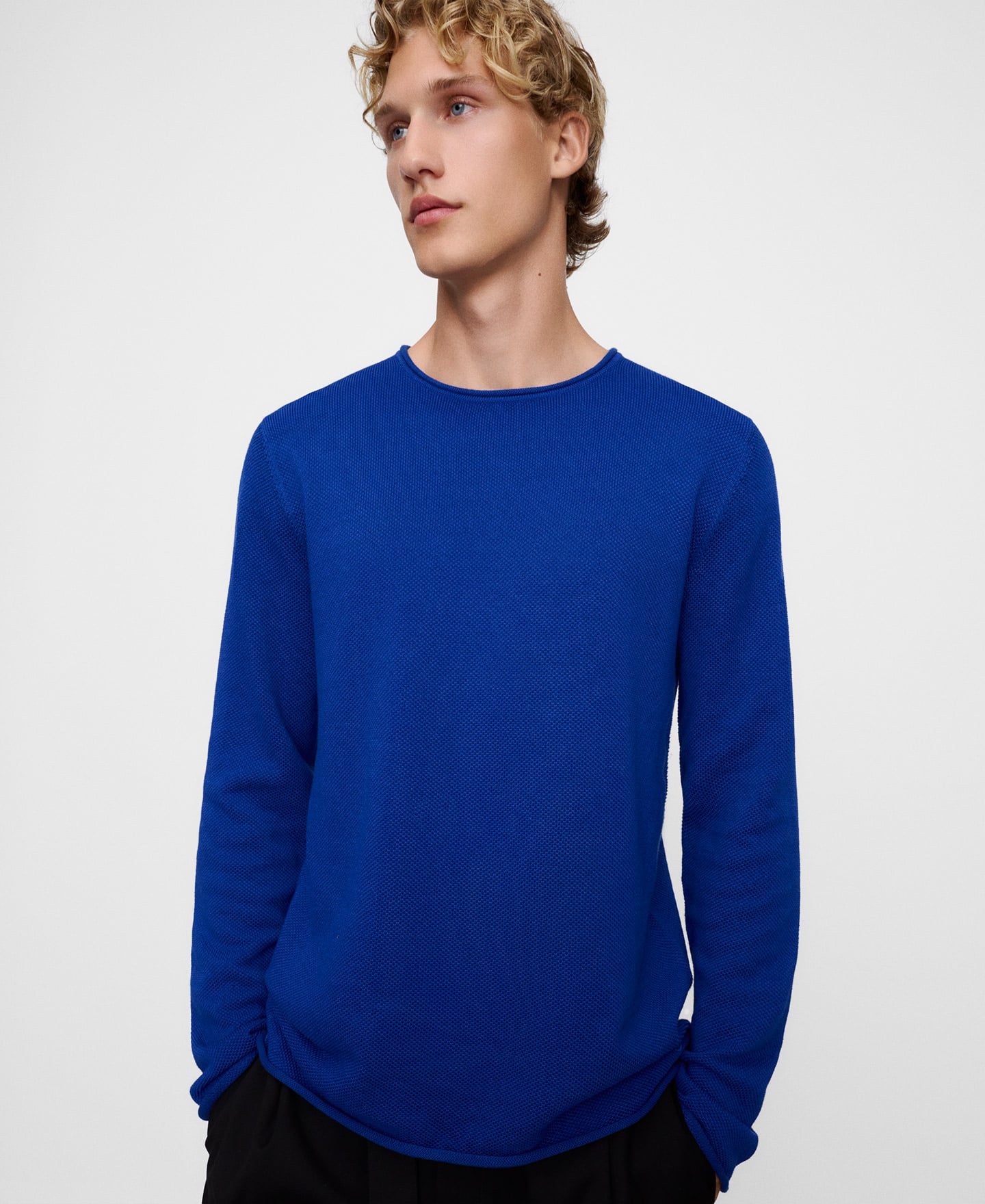 Rolled neck piqu&eacute; sweater image number 0