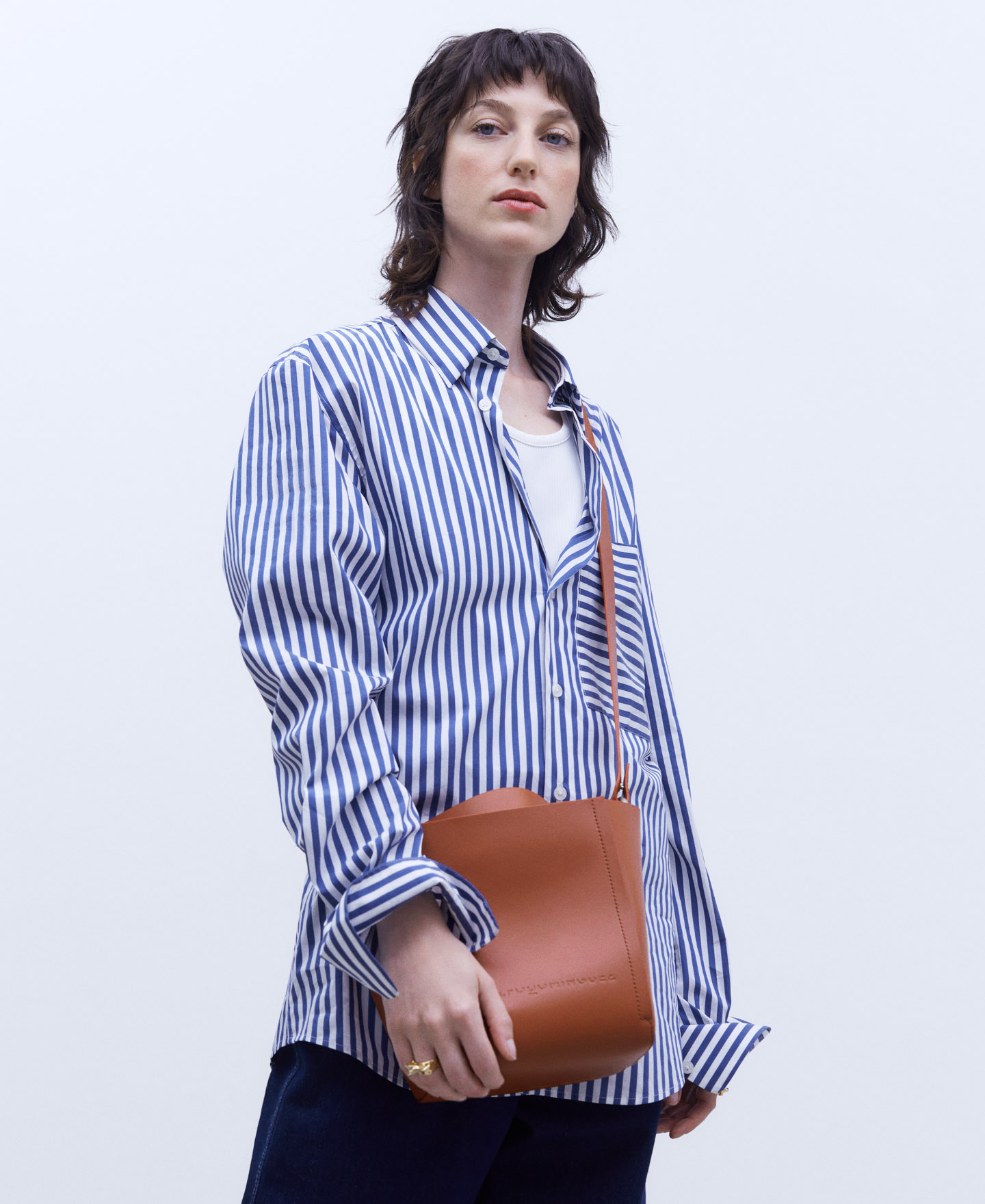 Made in Spain leather bucket bag image number 4