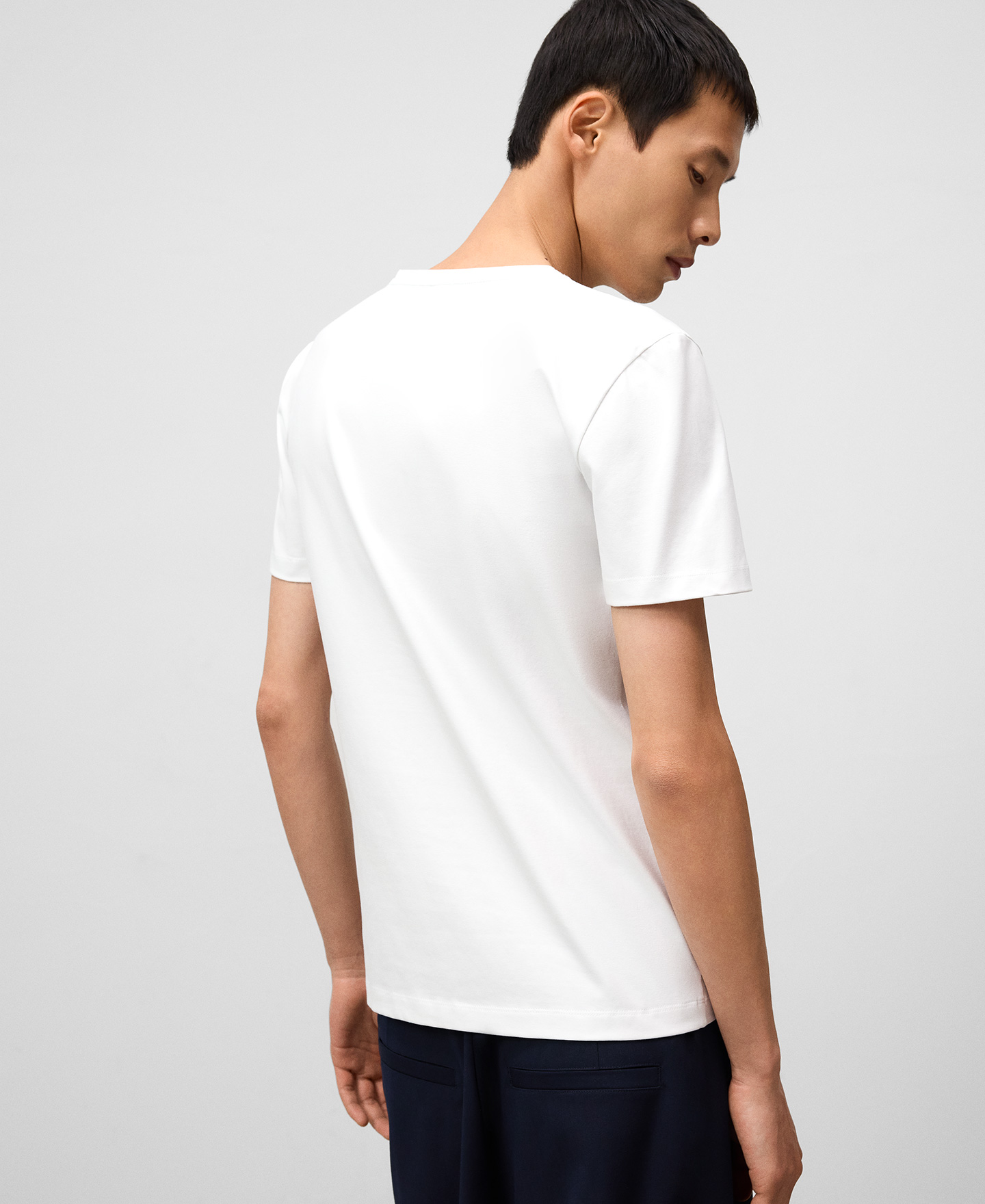 T-shirt slim fit en coton homme image number 2