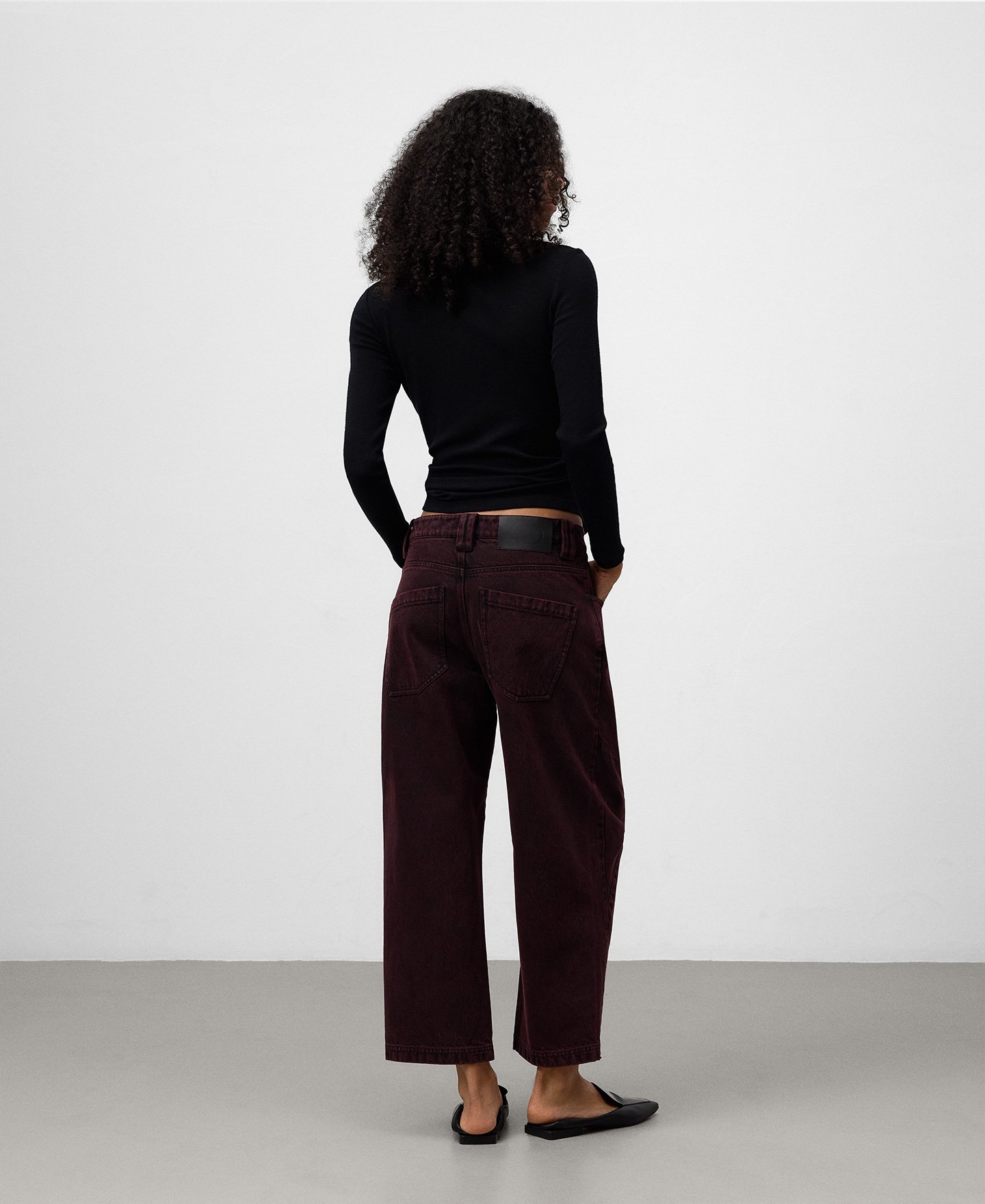 Ankle-length washed denim trousers woman image number 2