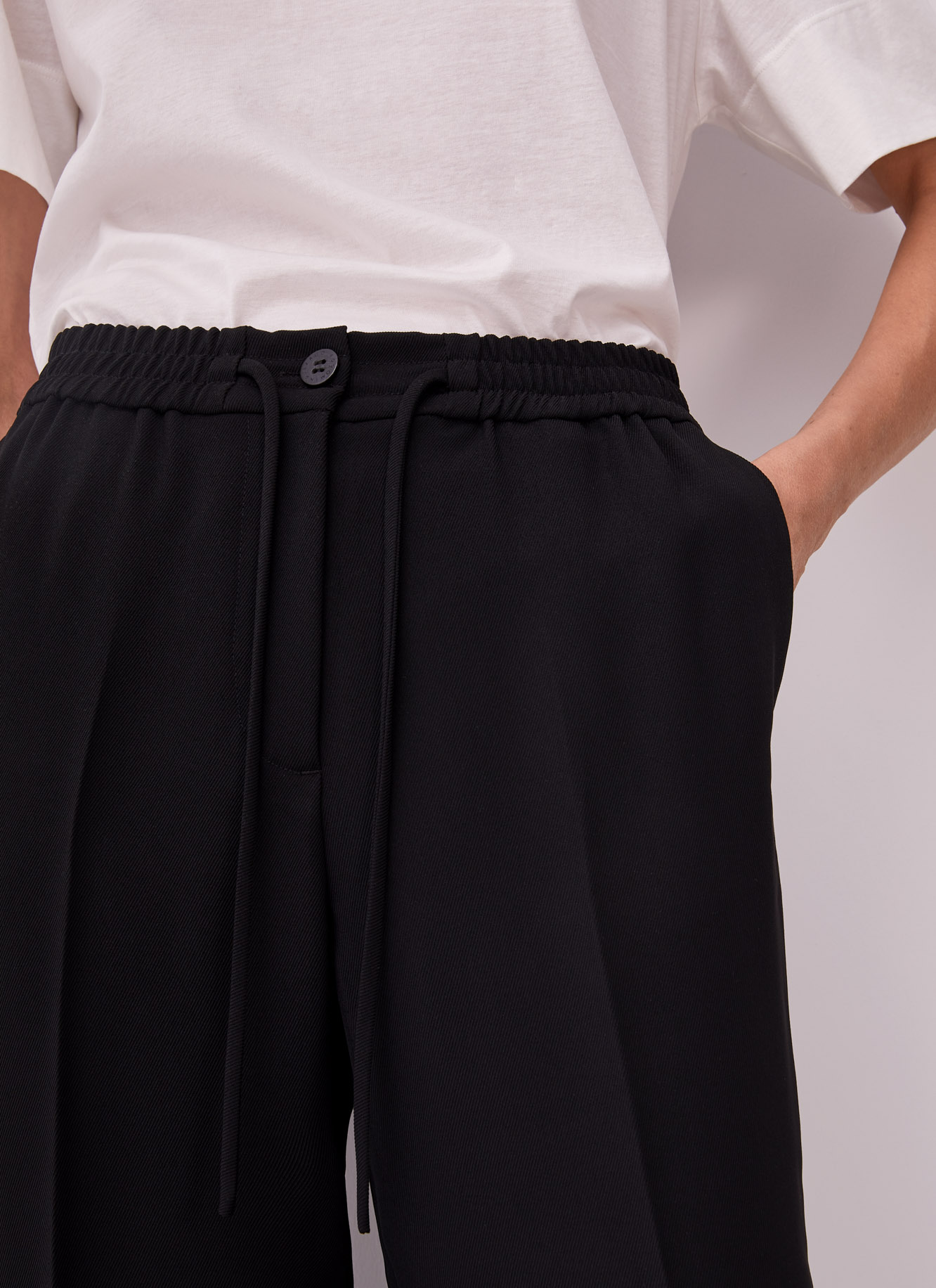 Trousers with elastic waistline image number 1