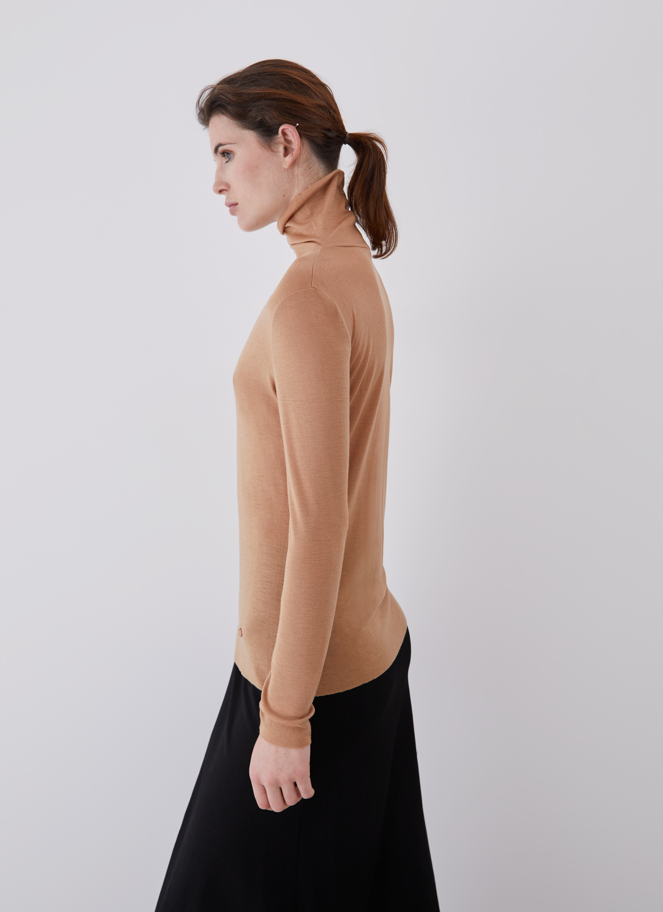 Merino wool sweater with high collar image number 3