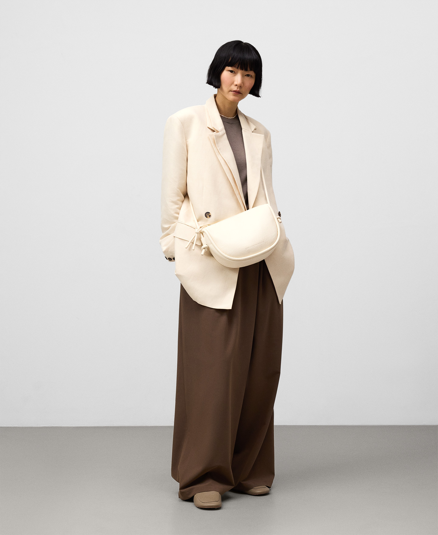 Luna medium crossbody woman image number 4