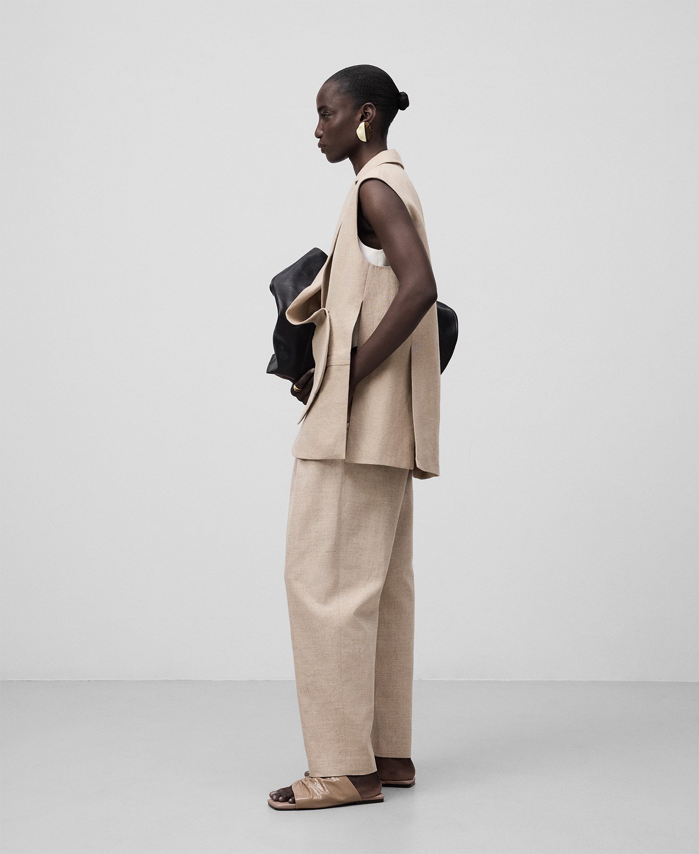 European linen asymmetrical vest woman image number 3