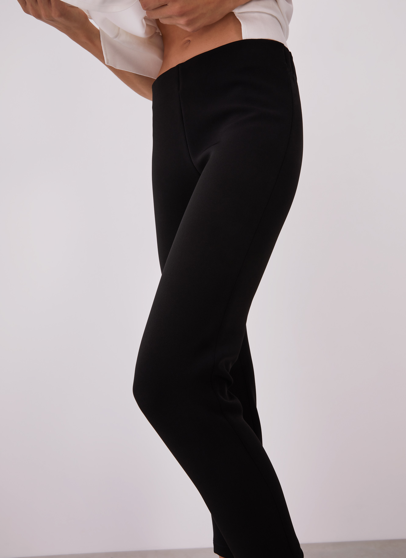 Leggins tobillero con cintura elástica image number 2