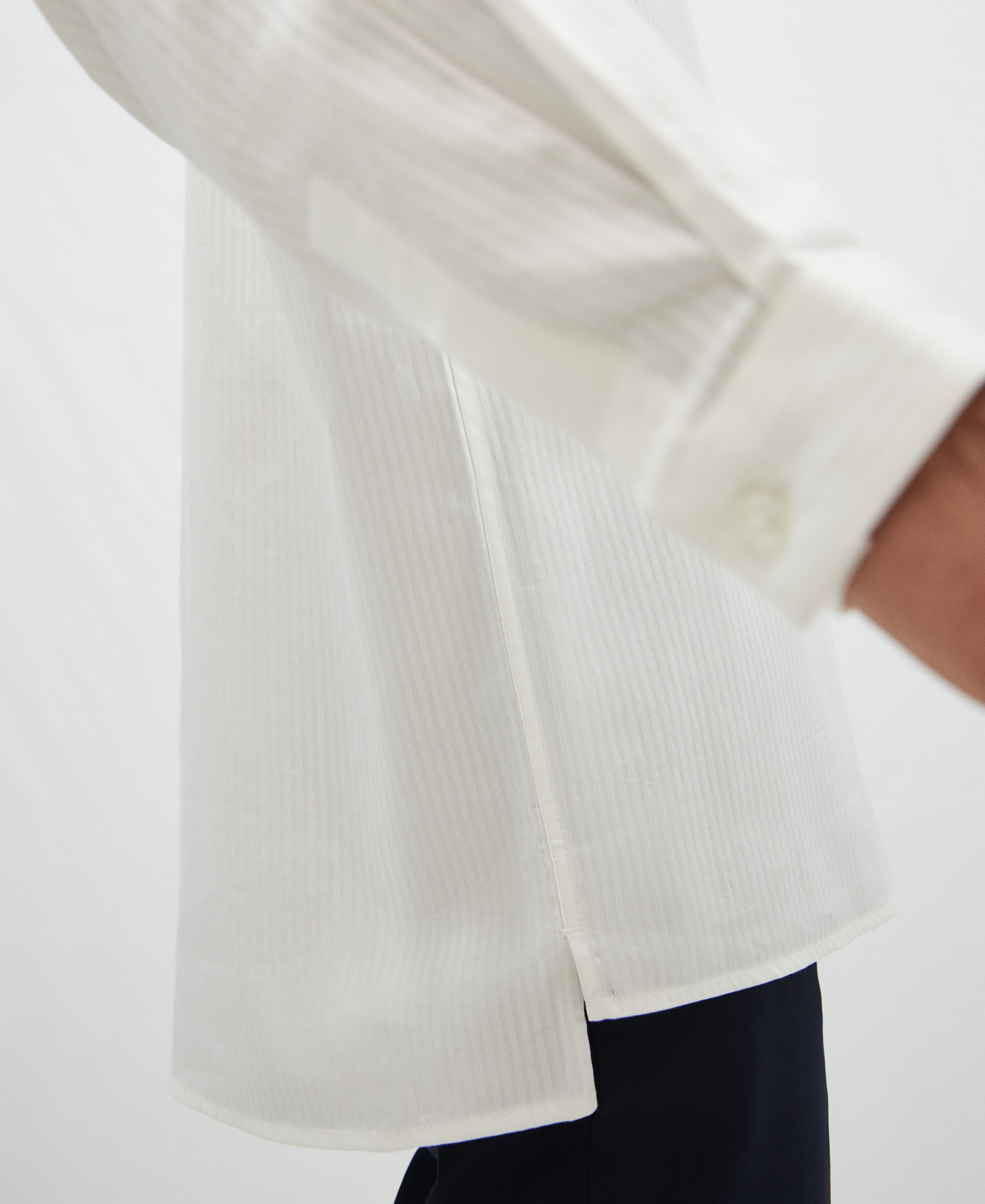 Cotton baker's collar shirt image number 3