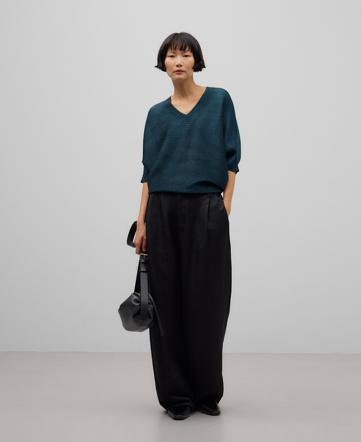 Pleated fabric V-neck top woman image number 1