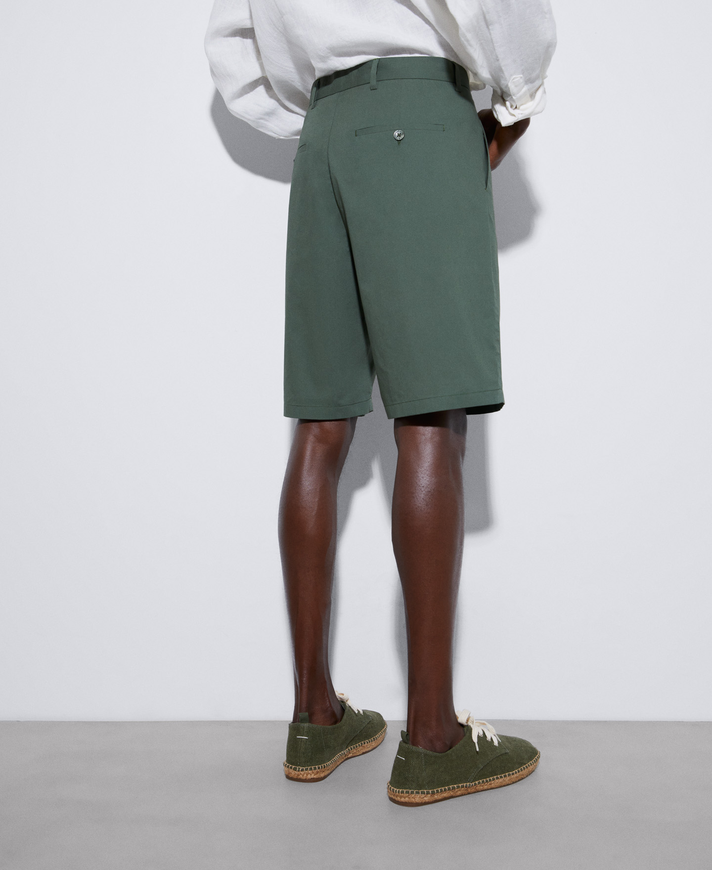 Cotton poplin Bermuda shorts image number 2