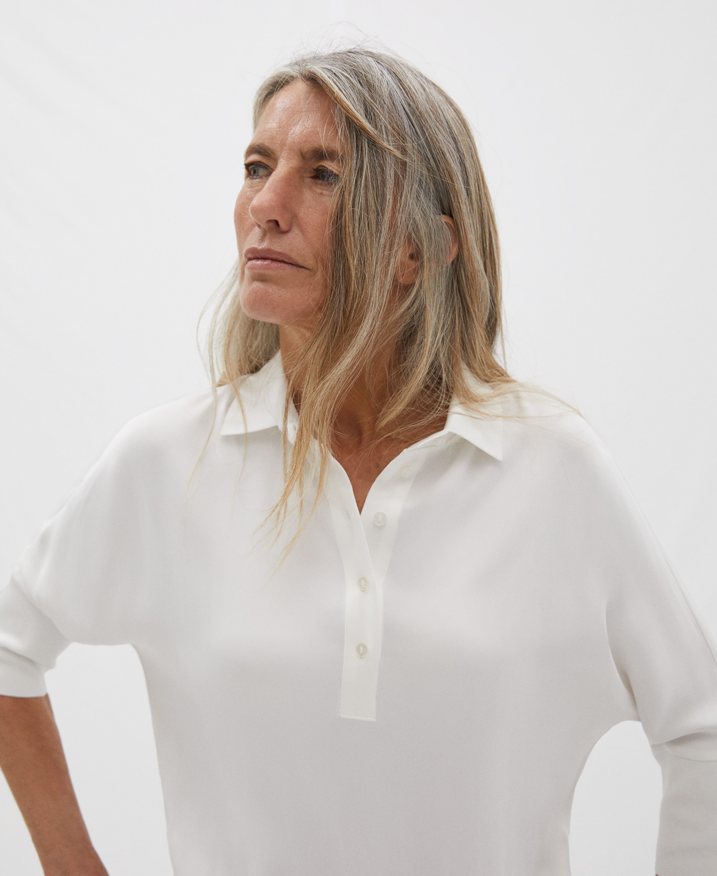 Japanese sleeve viscose blouse image number 3
