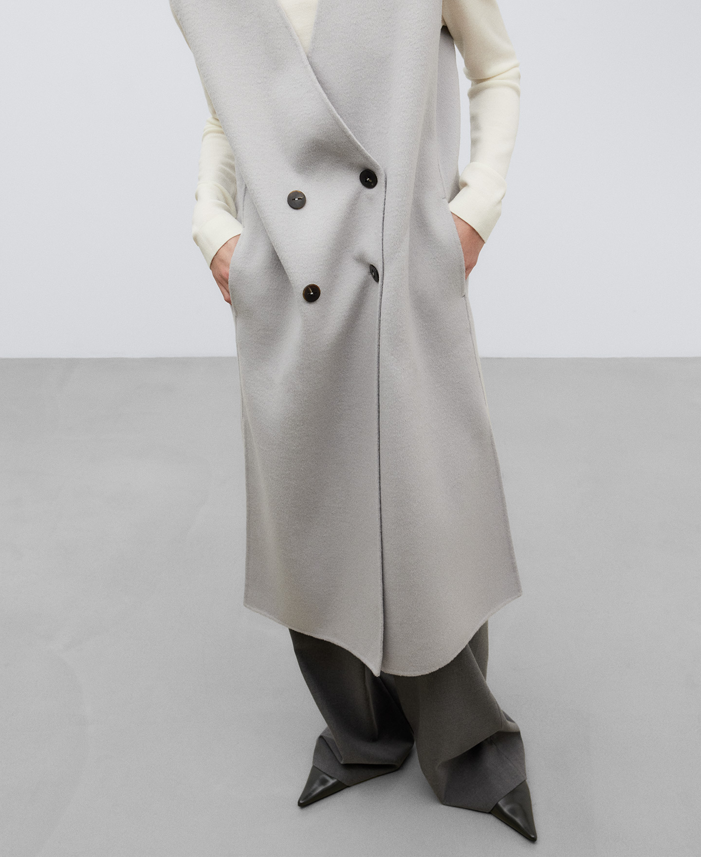 Grey long double-breasted vest woman image number 3