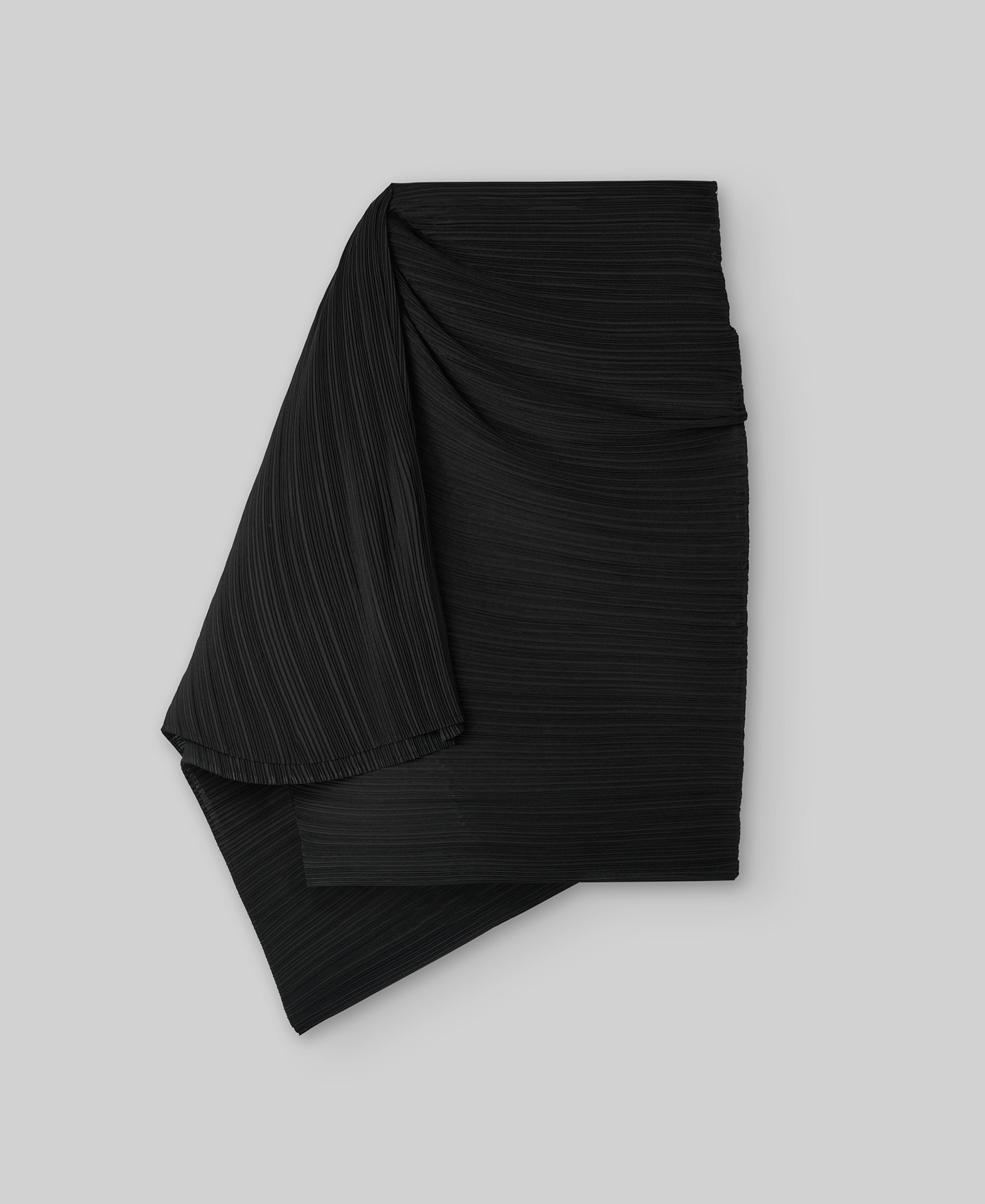 Crinkle skirt gesture on the side woman image number 5