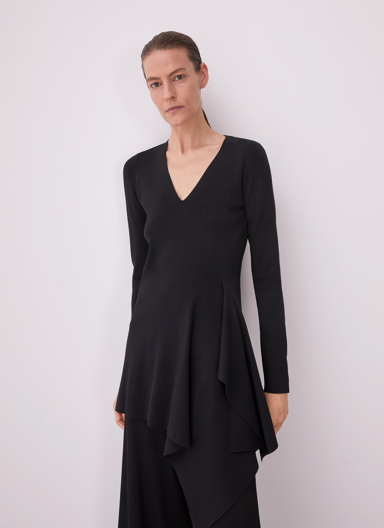 Jersey de punto goma con godet lateral image number 0
